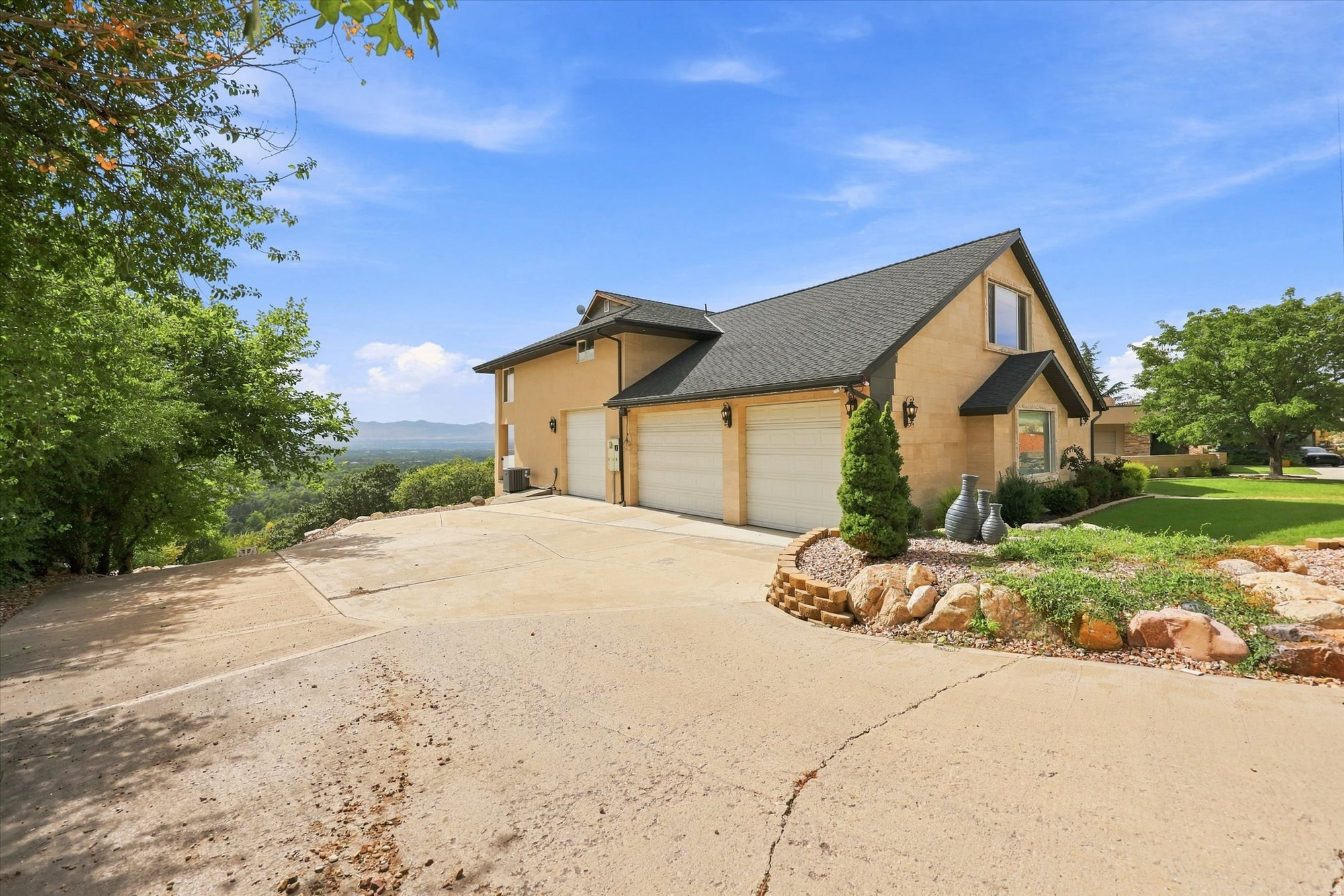 main property photo 54