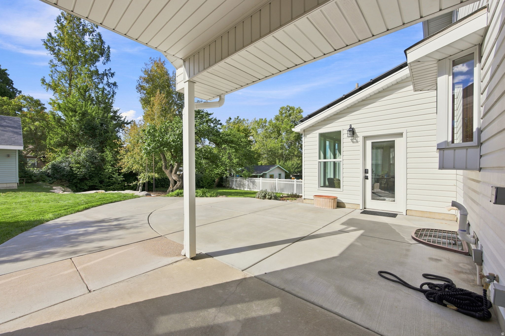 main property photo 57