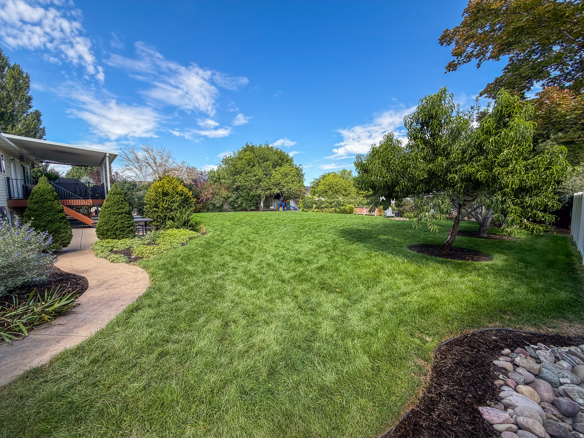 main property photo 36
