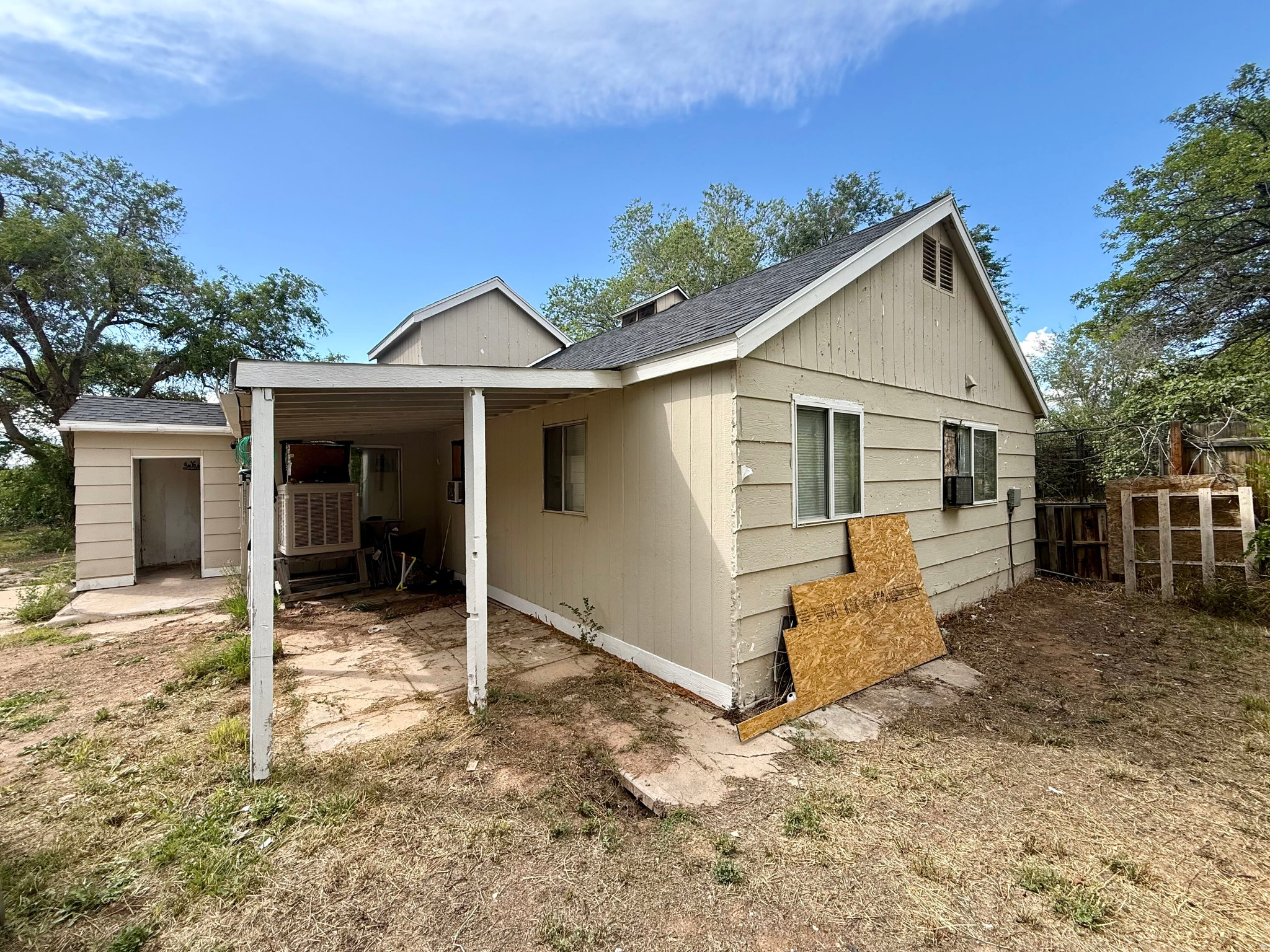 main property photo 23