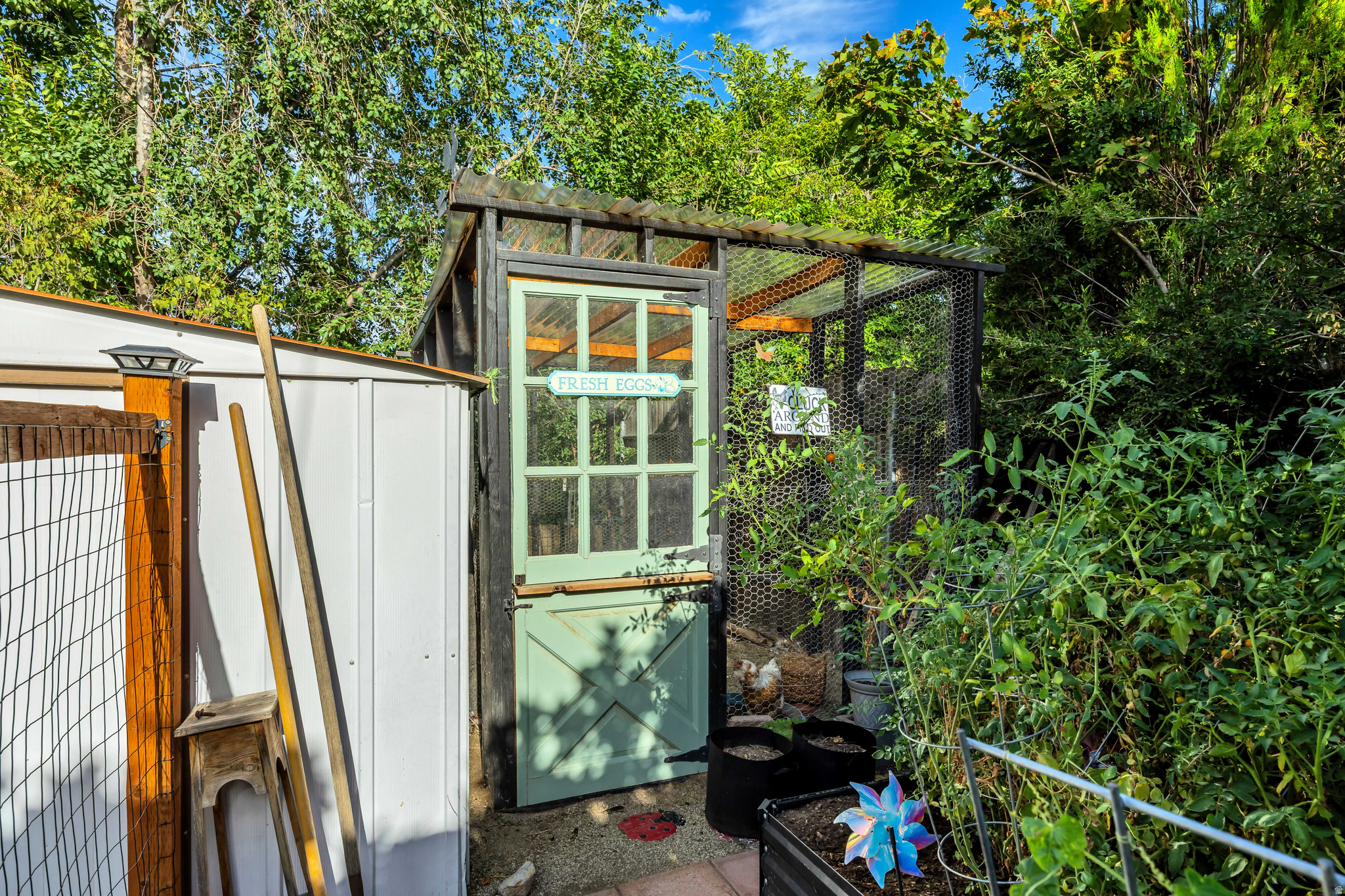 main property photo 33