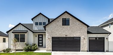 image of property with 8 Bed | 6 Bath | 4,860 Sqft