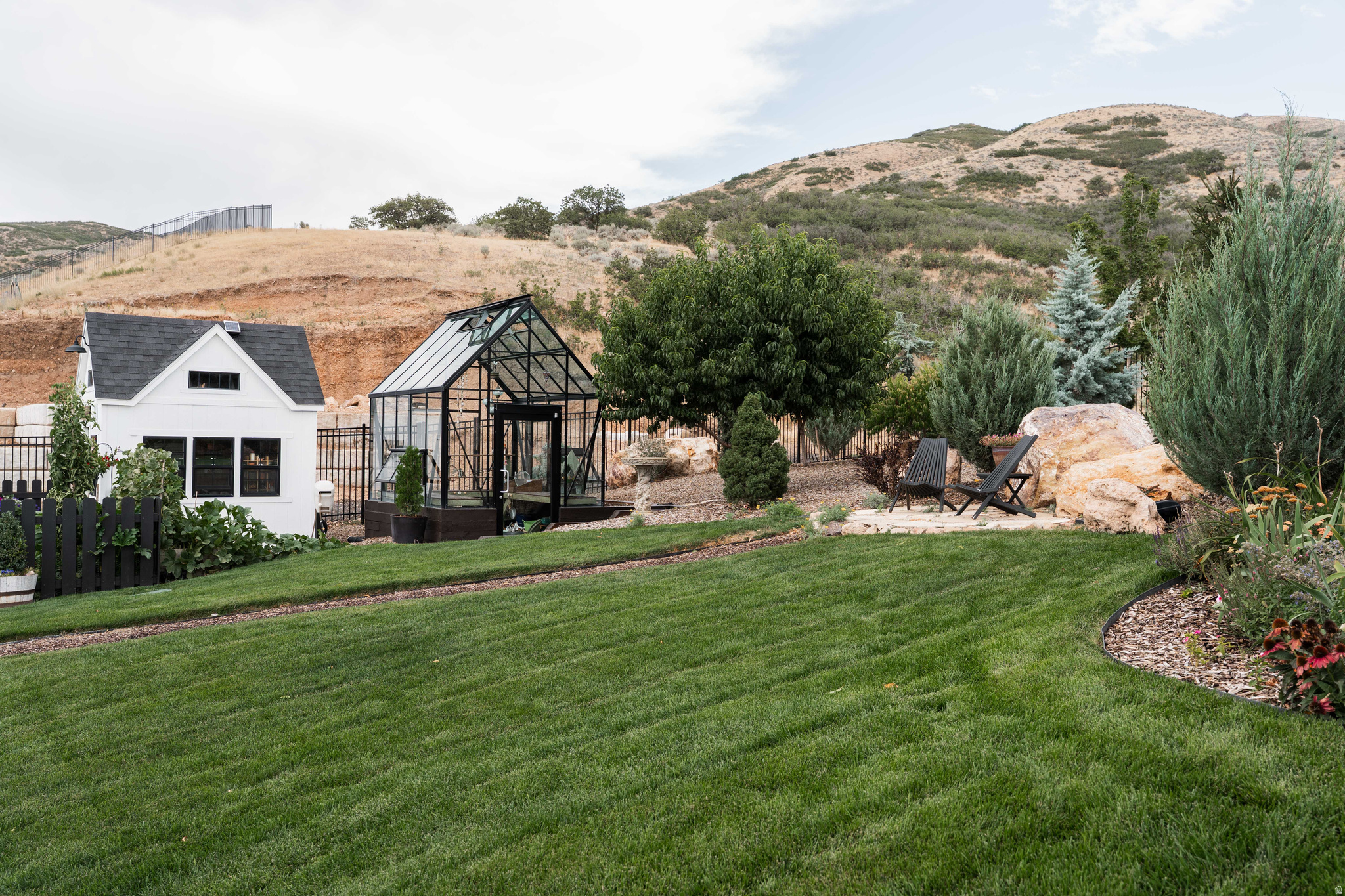main property photo 34
