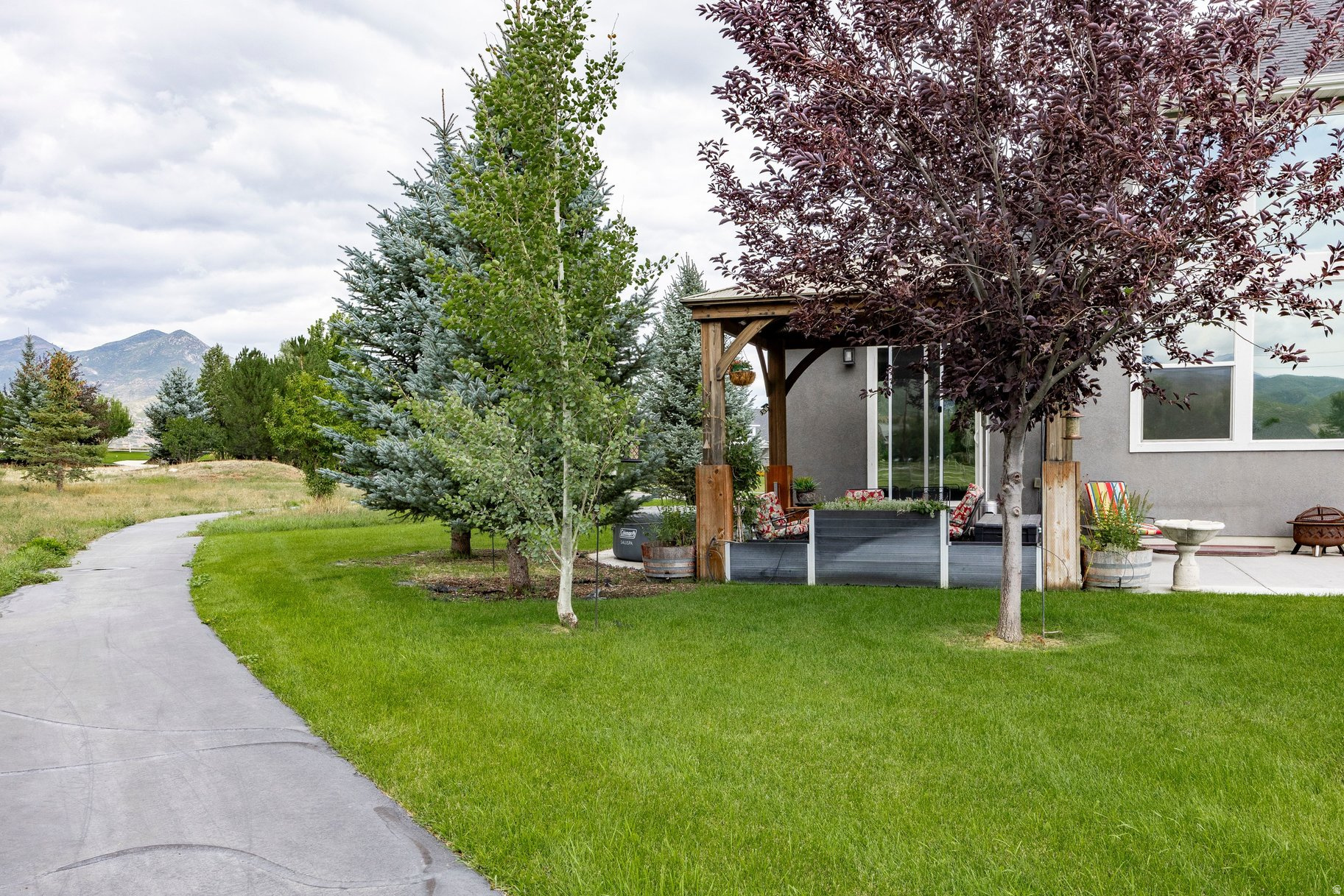 main property photo 36
