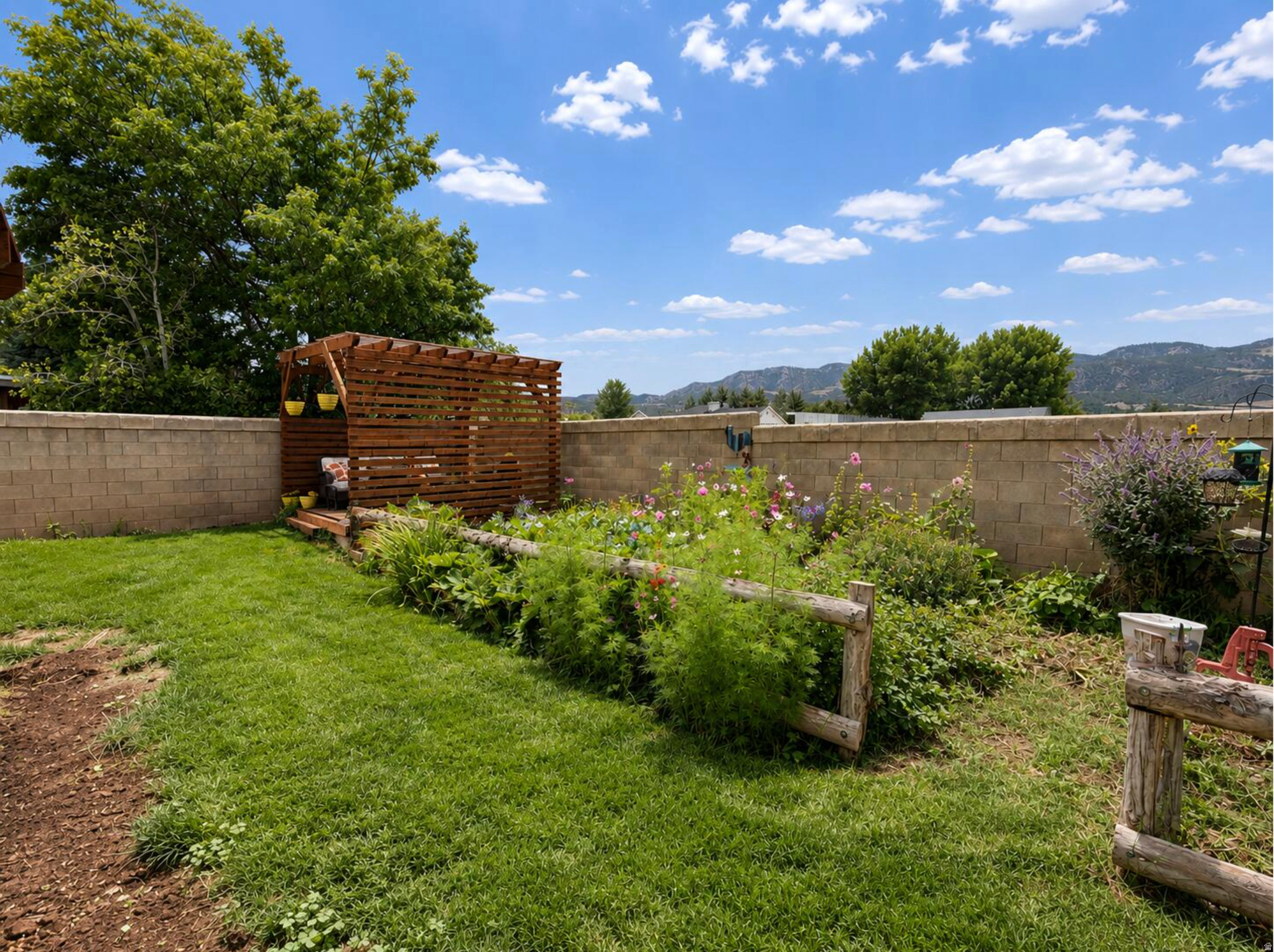 main property photo 22
