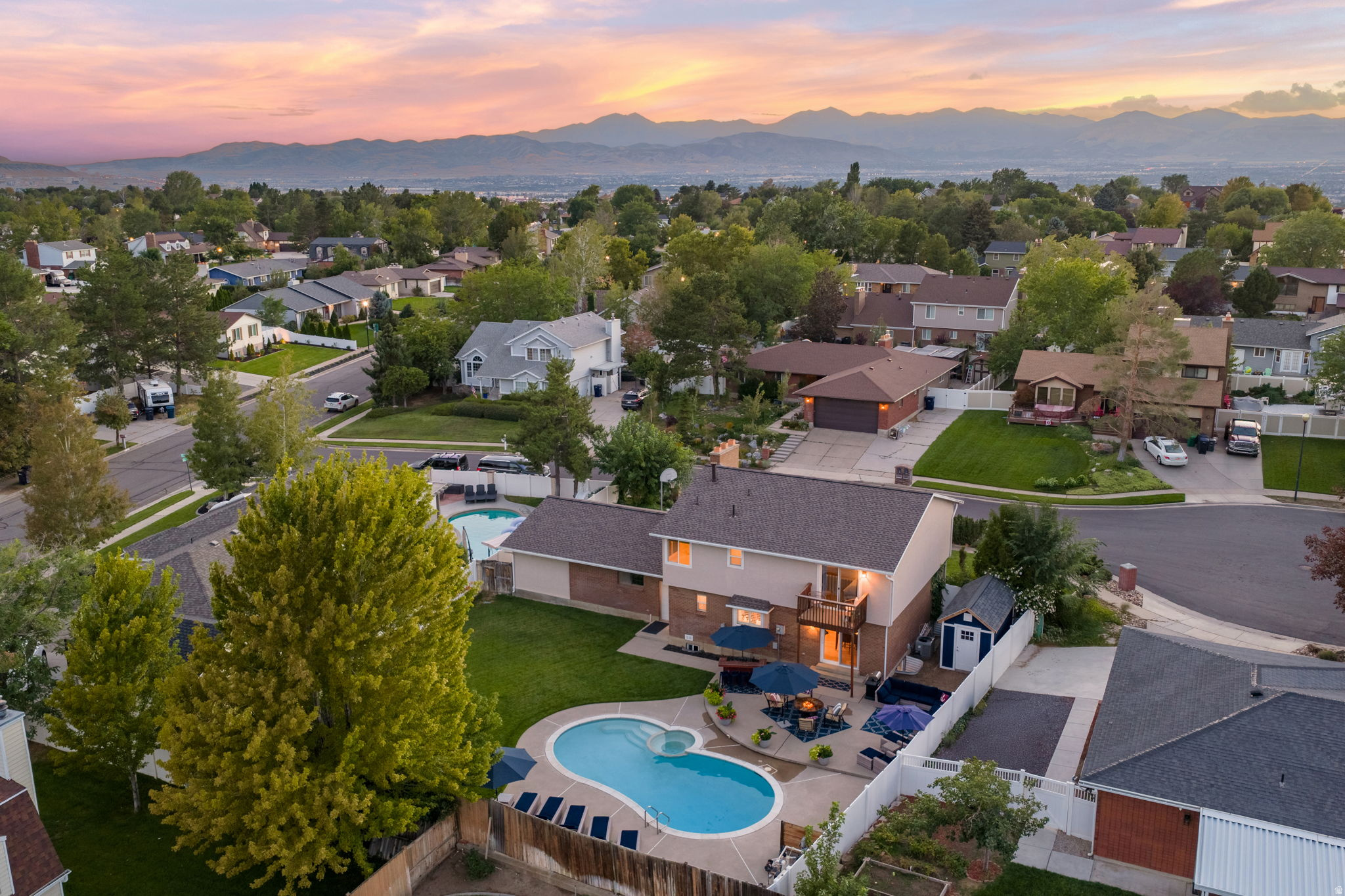 main property photo 54