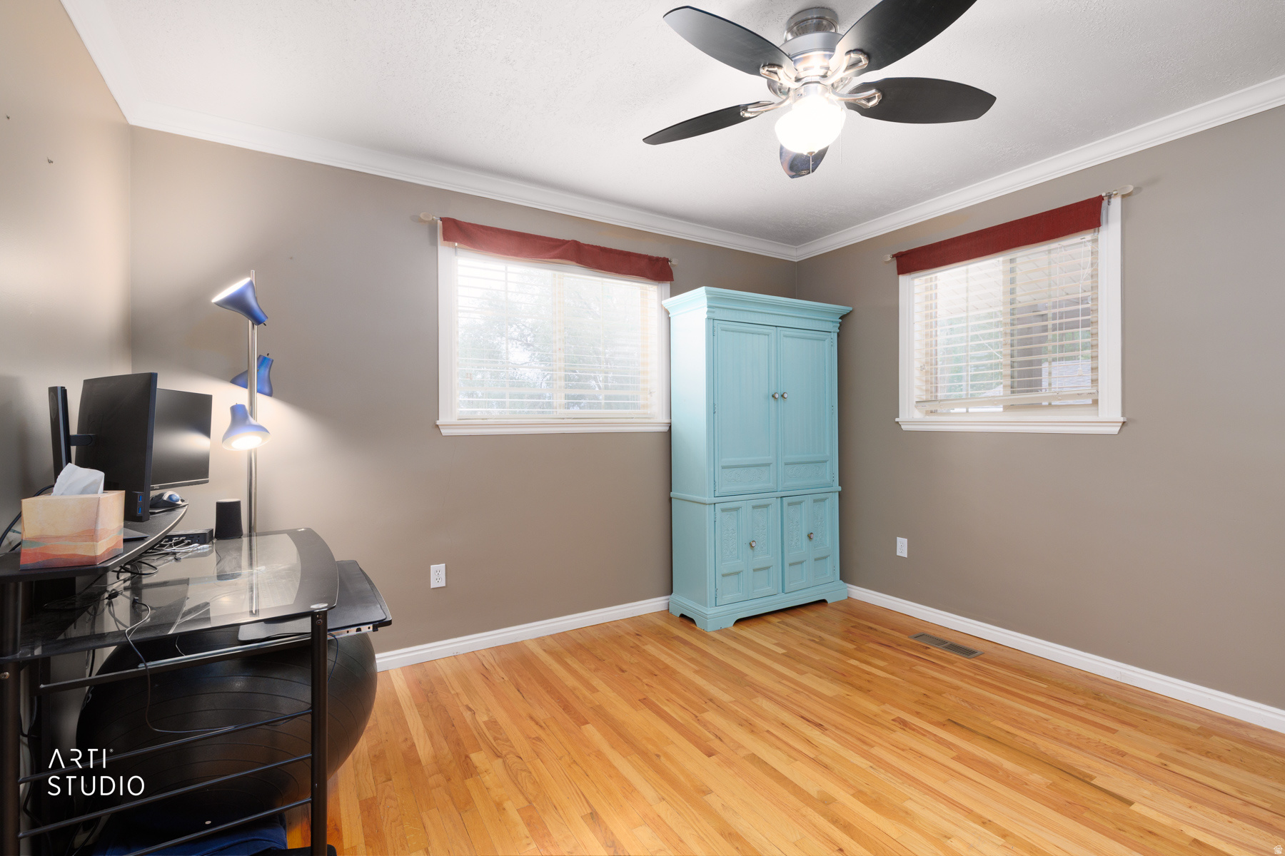 main property photo 24