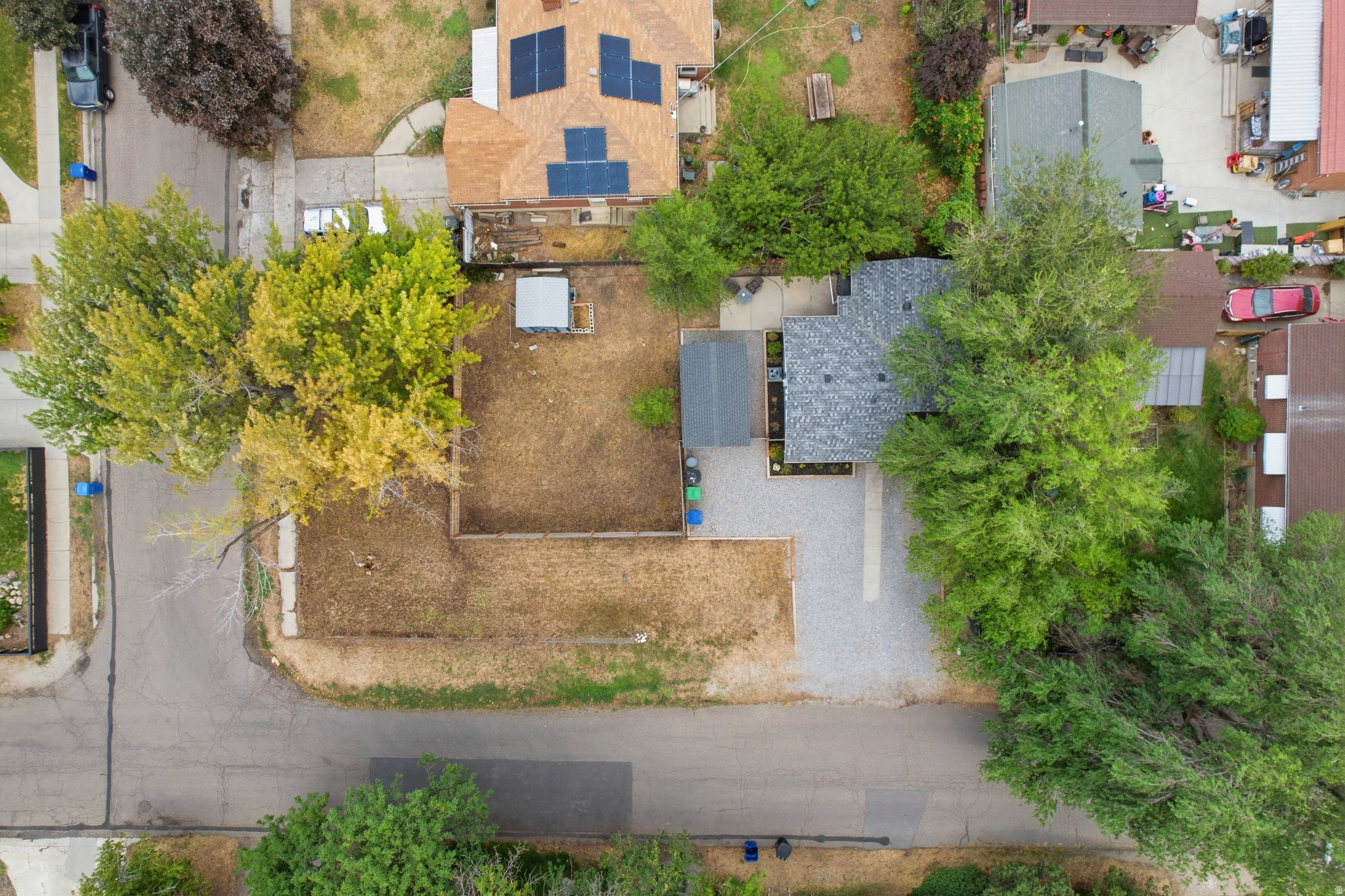 main property photo 17
