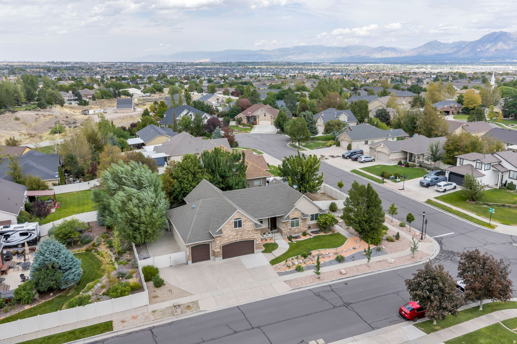 main property photo 54
