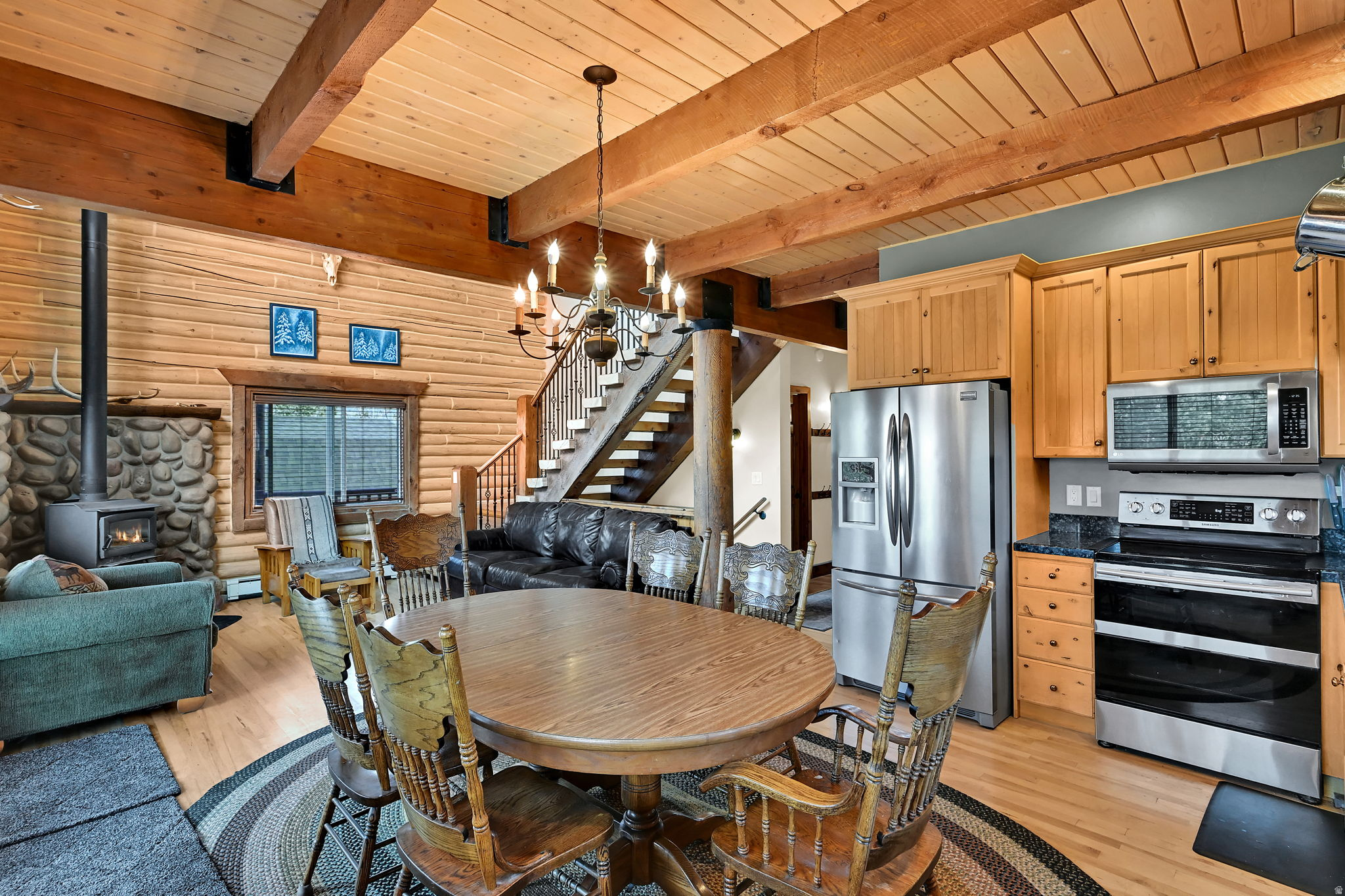 main property photo 10