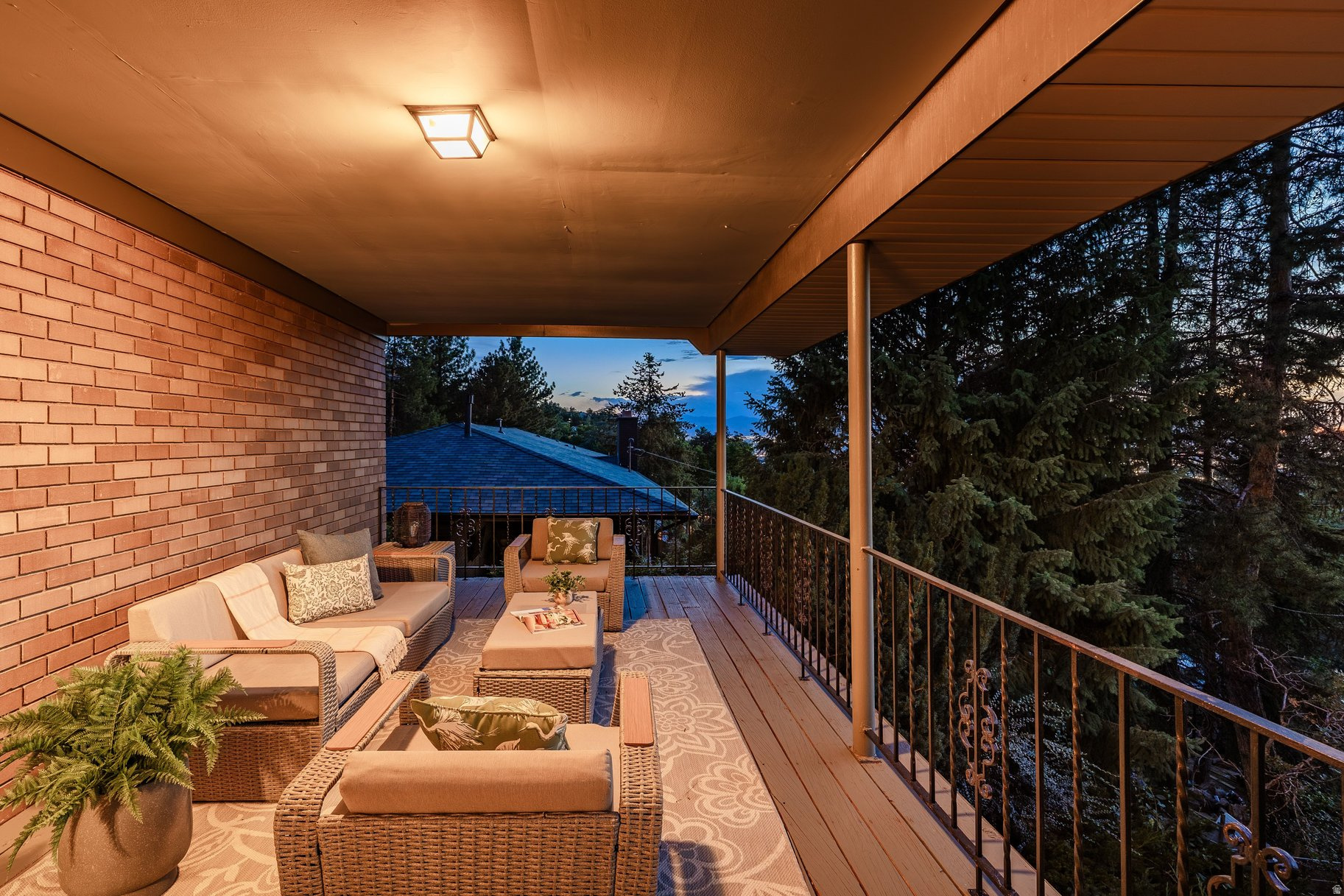 main property photo 31