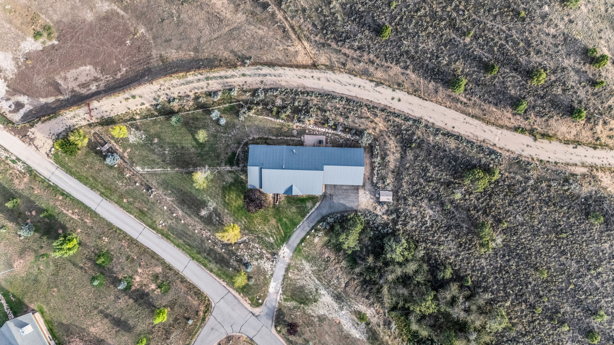main property photo 43