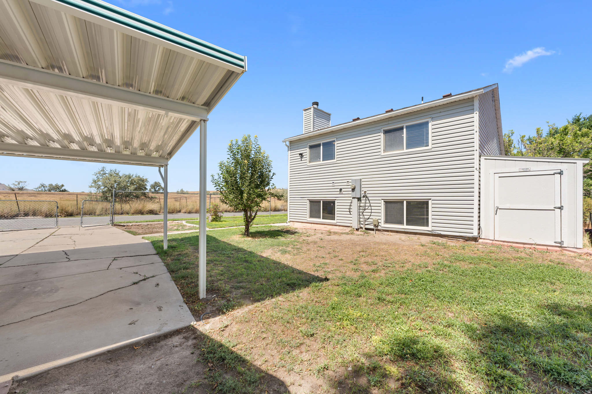 main property photo 20