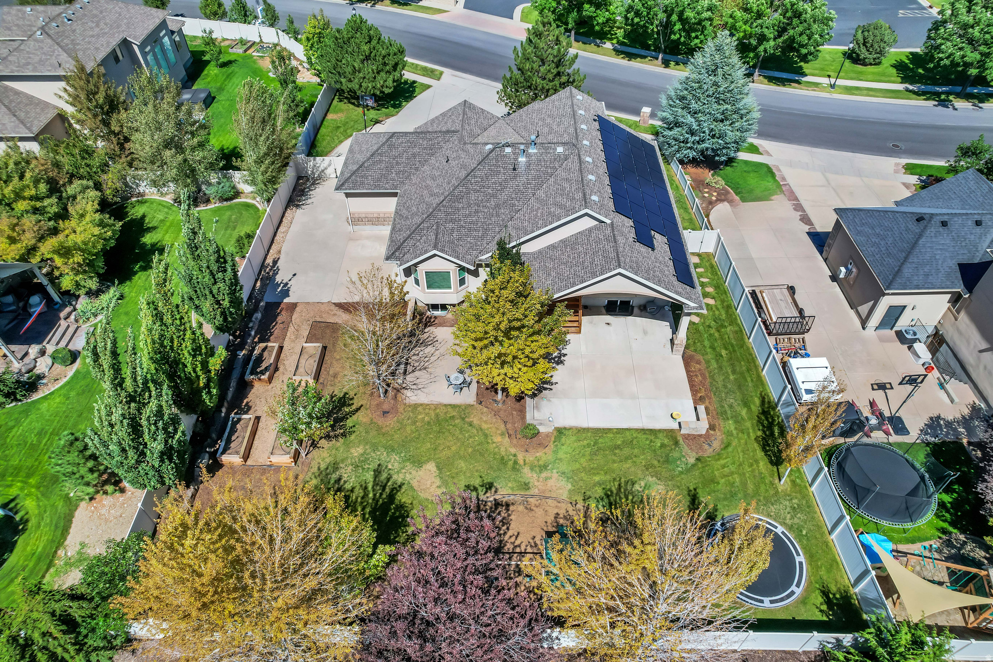 main property photo 38