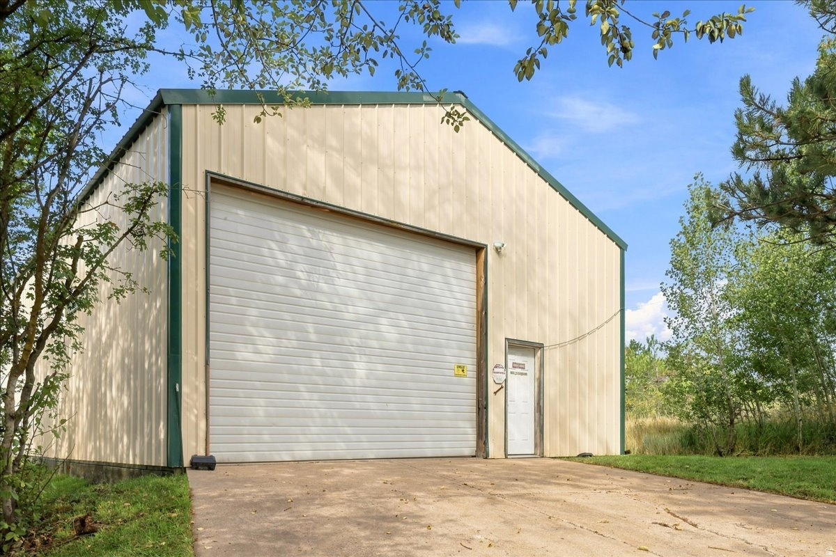 main property photo 71