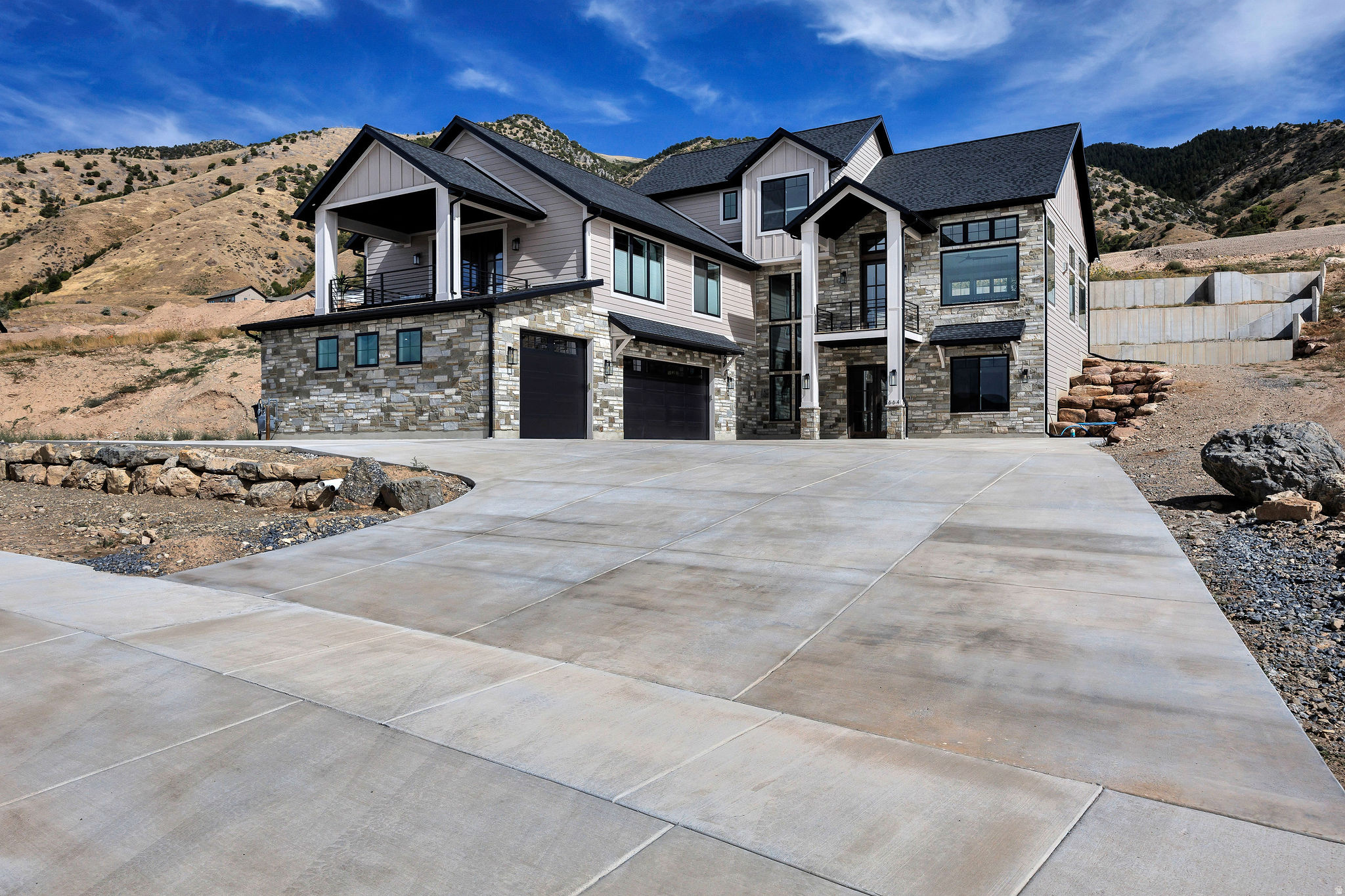main property photo 74