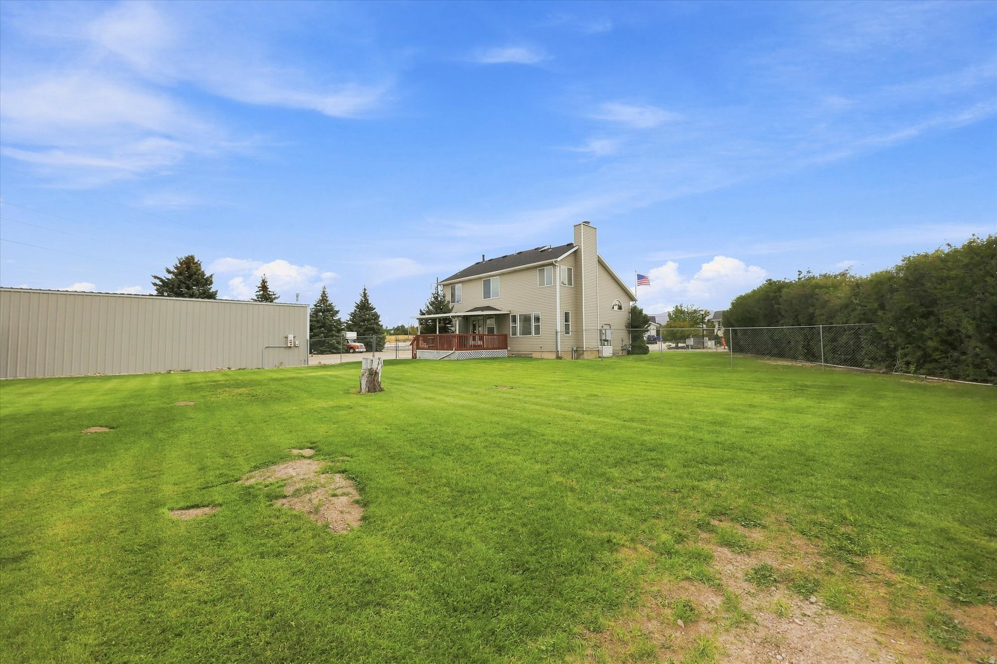 main property photo 31