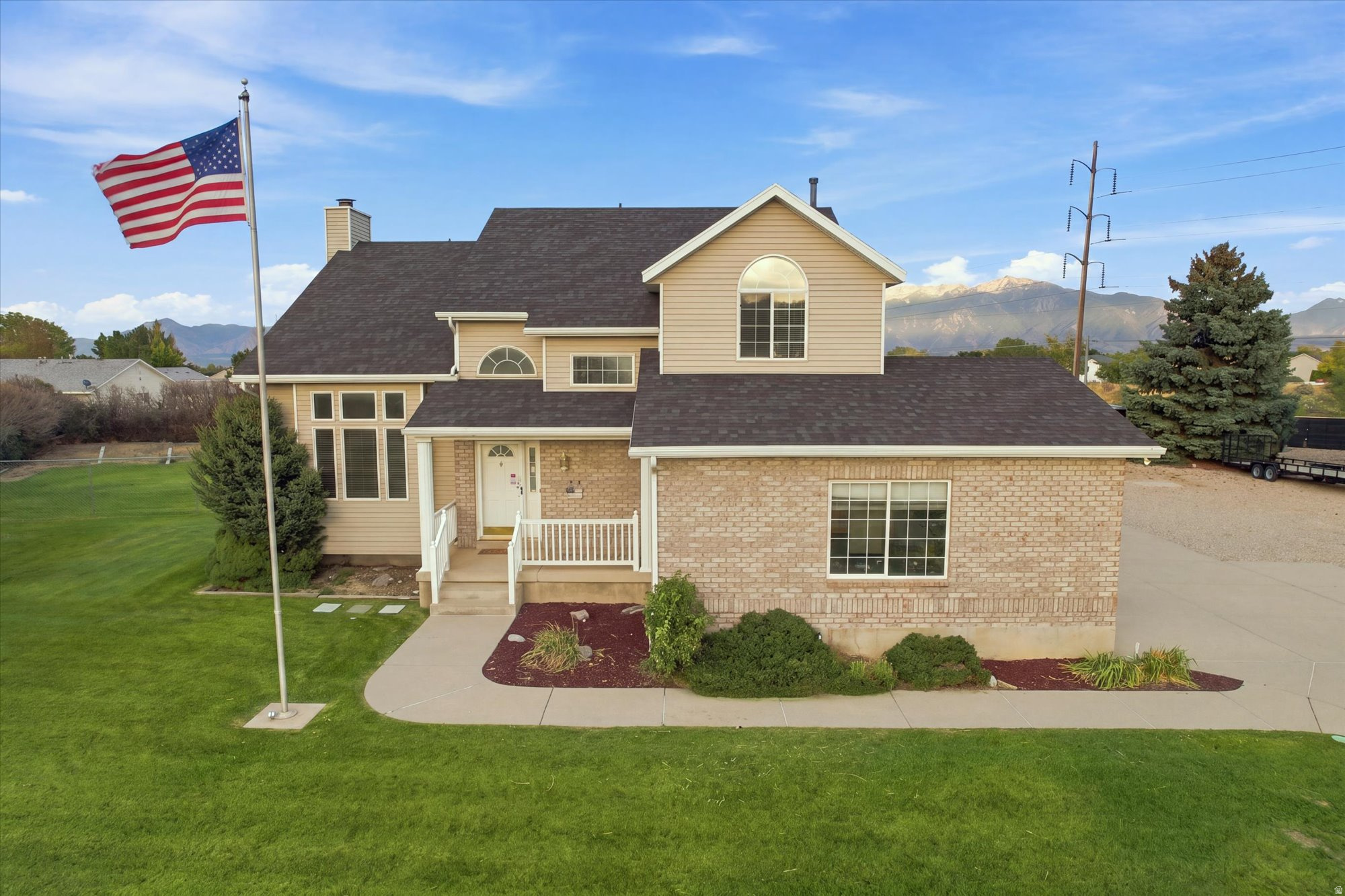 main property photo 45