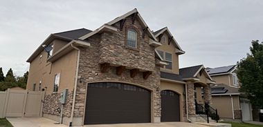 image of property with 6 Bed | 6 Bath | 4,949 Sqft