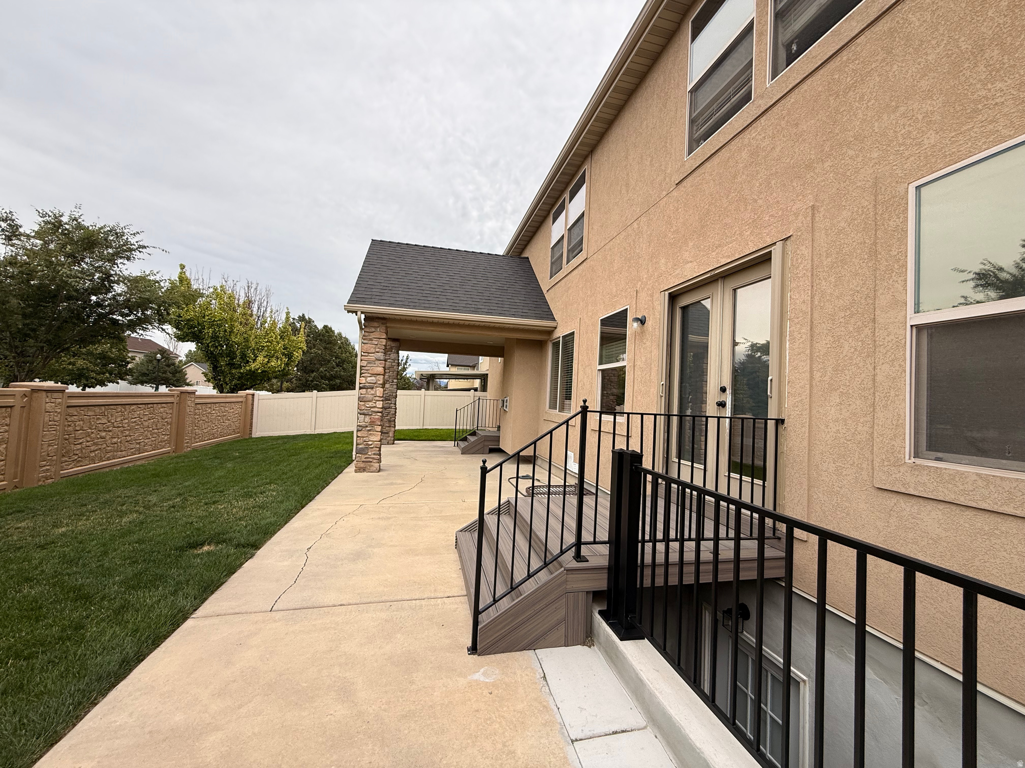 main property photo 7