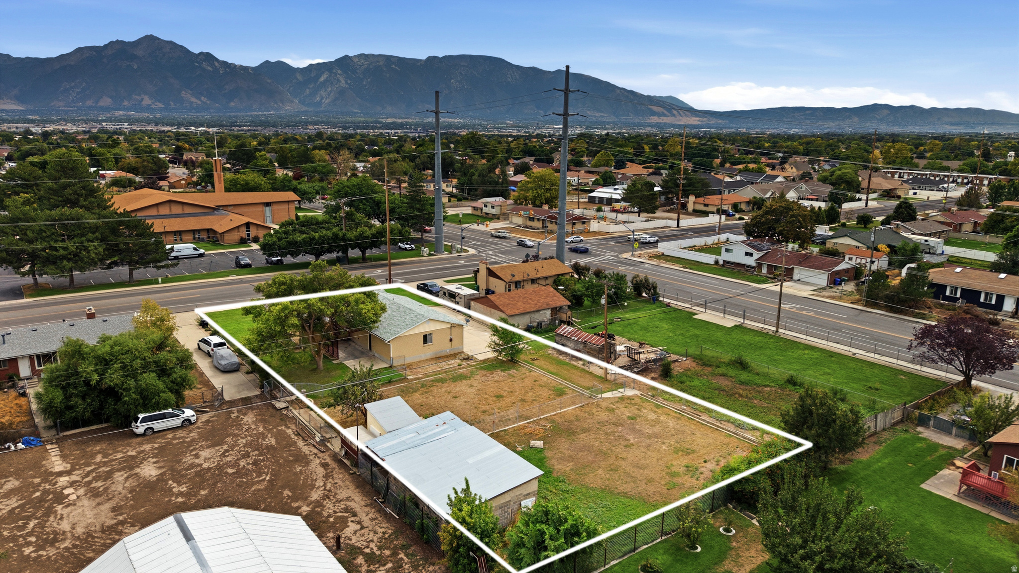 main property photo 8