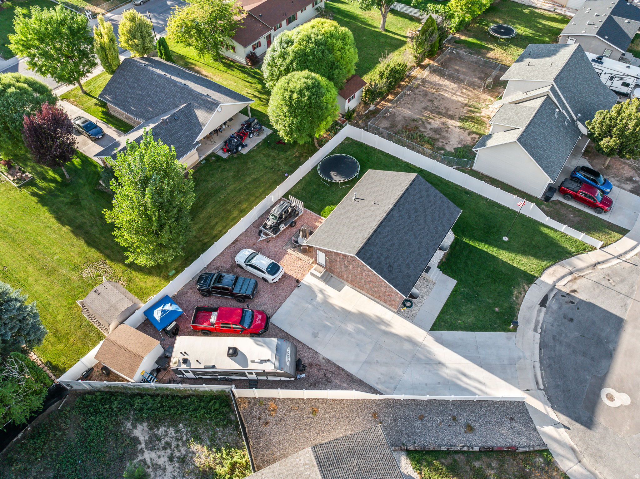 main property photo 41