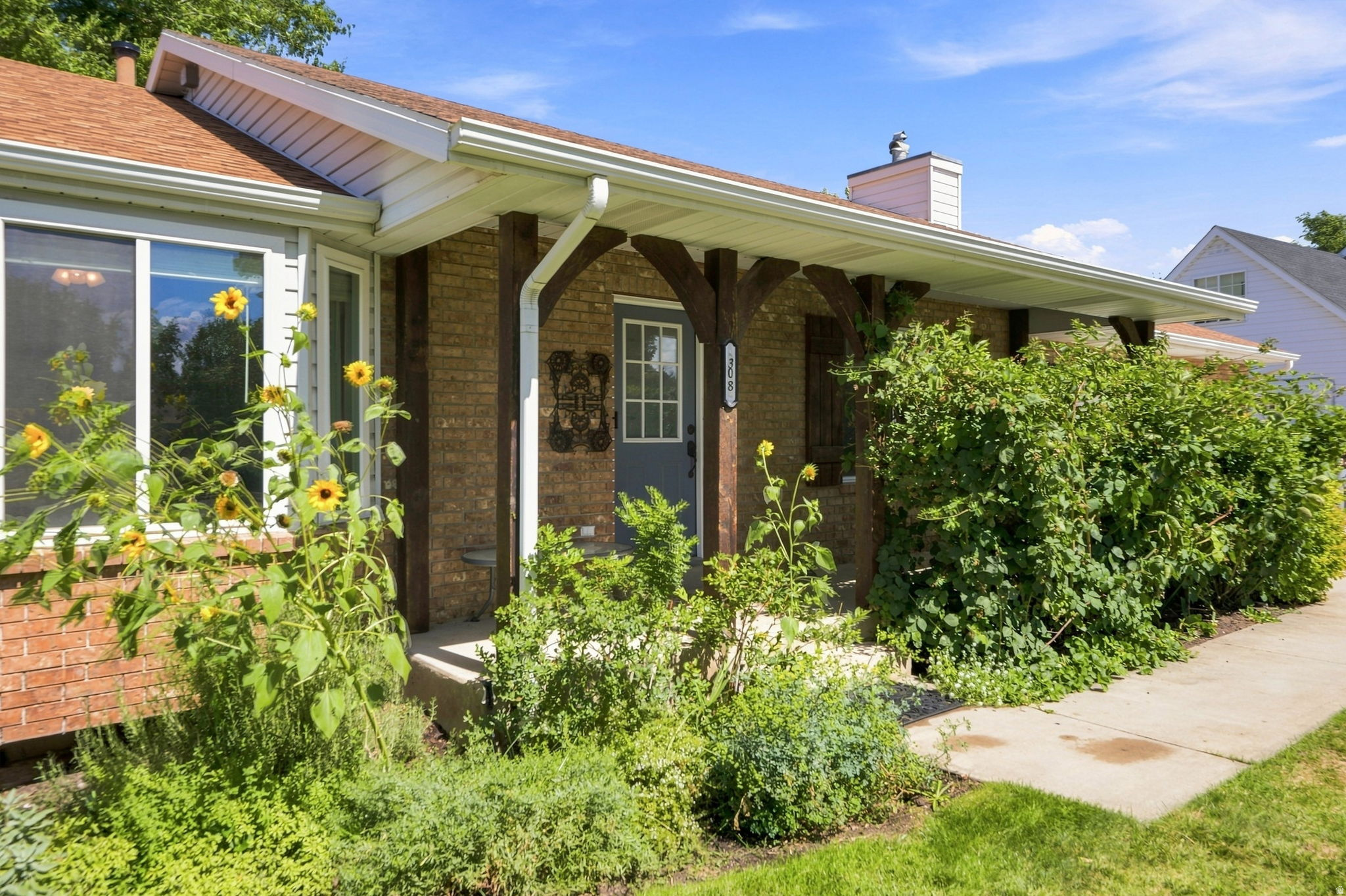 main property photo 39
