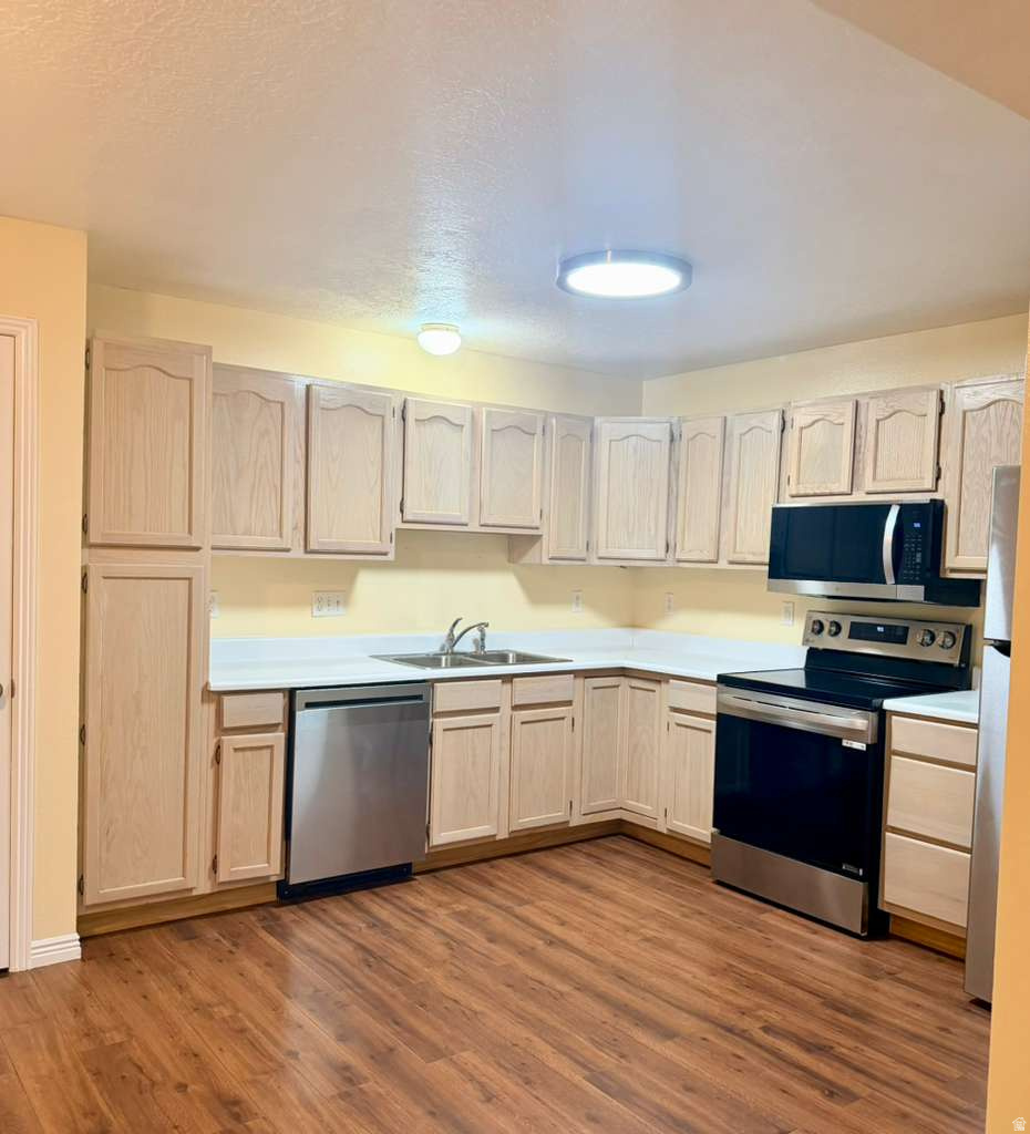 main property photo 5