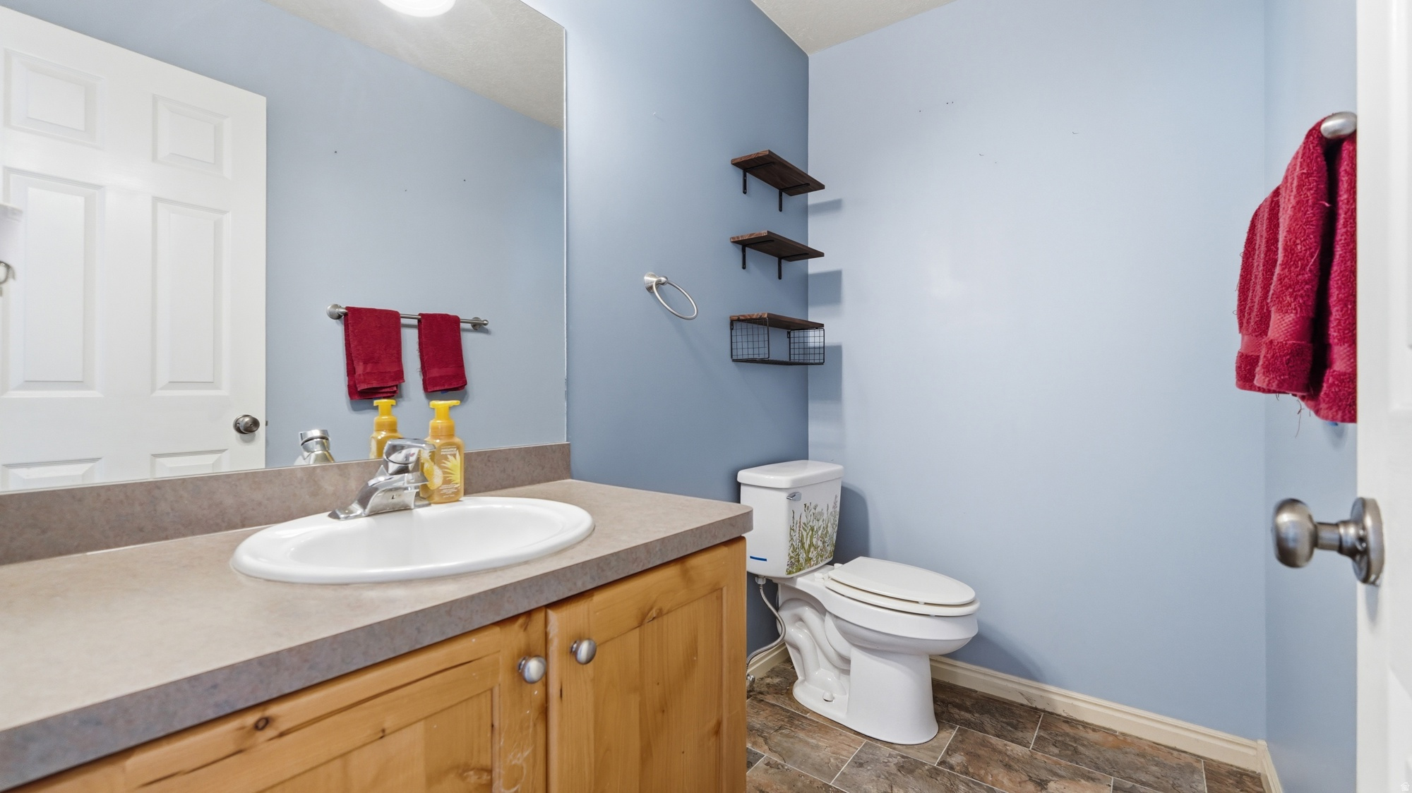 main property photo 10
