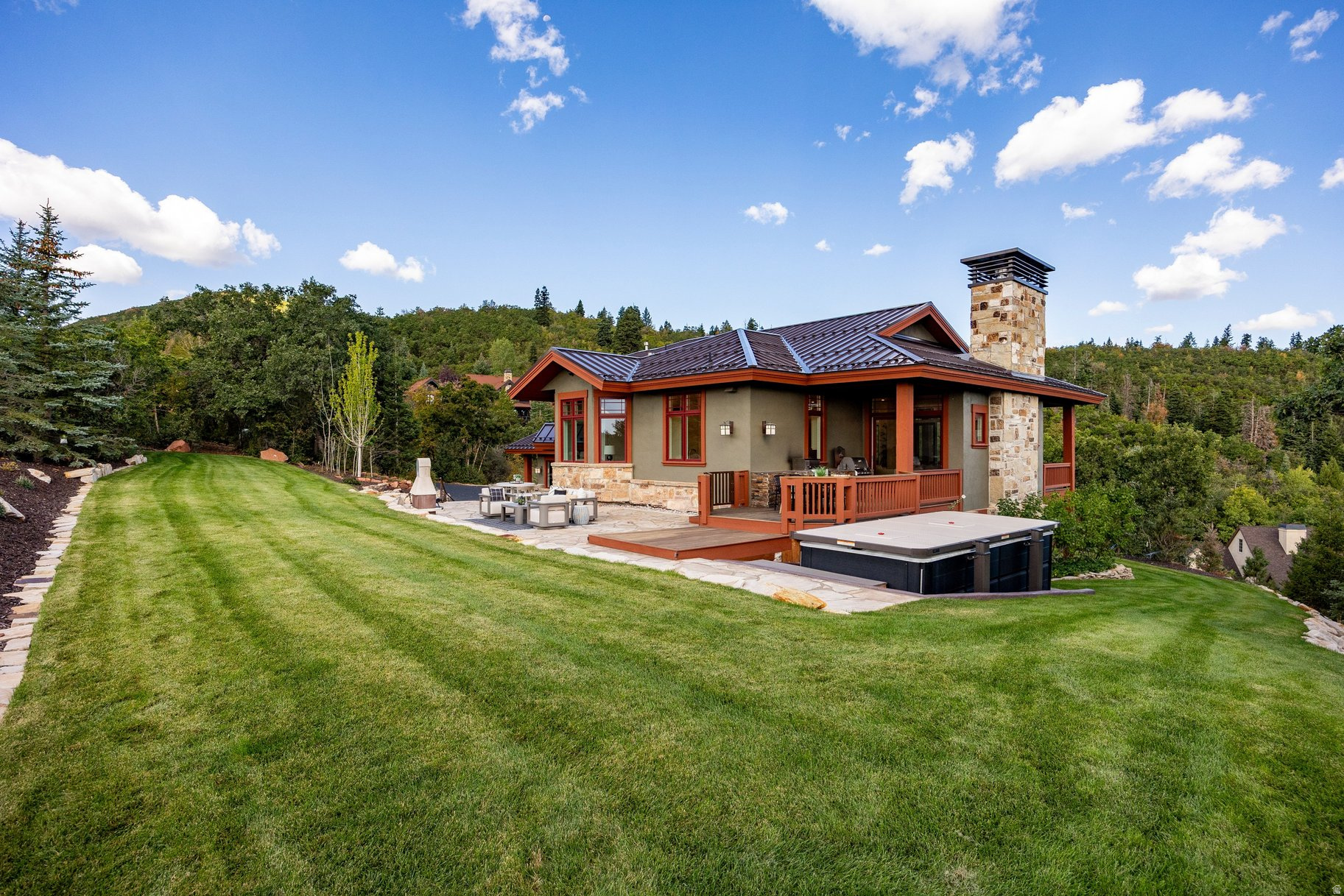 main property photo 27