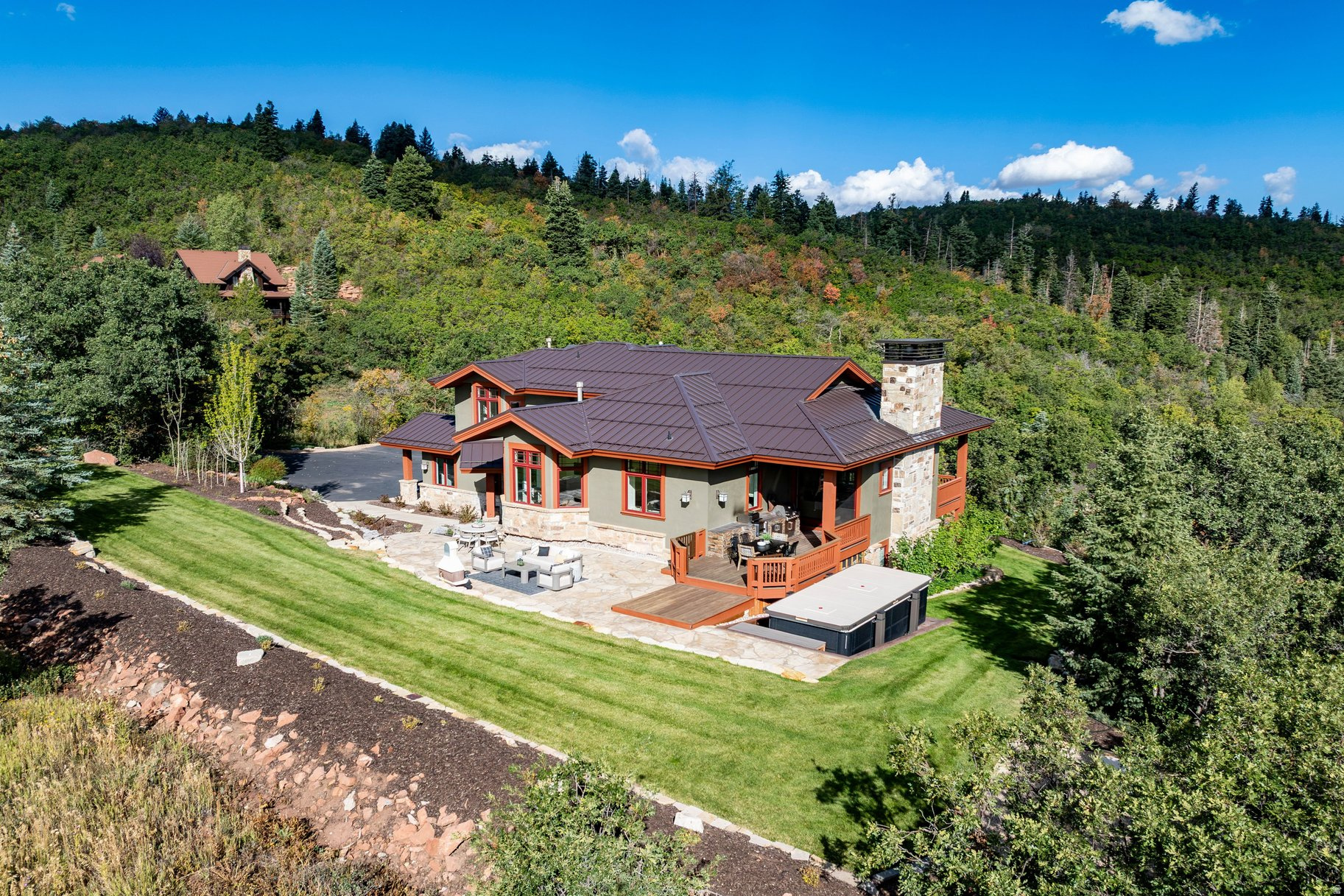 main property photo 32