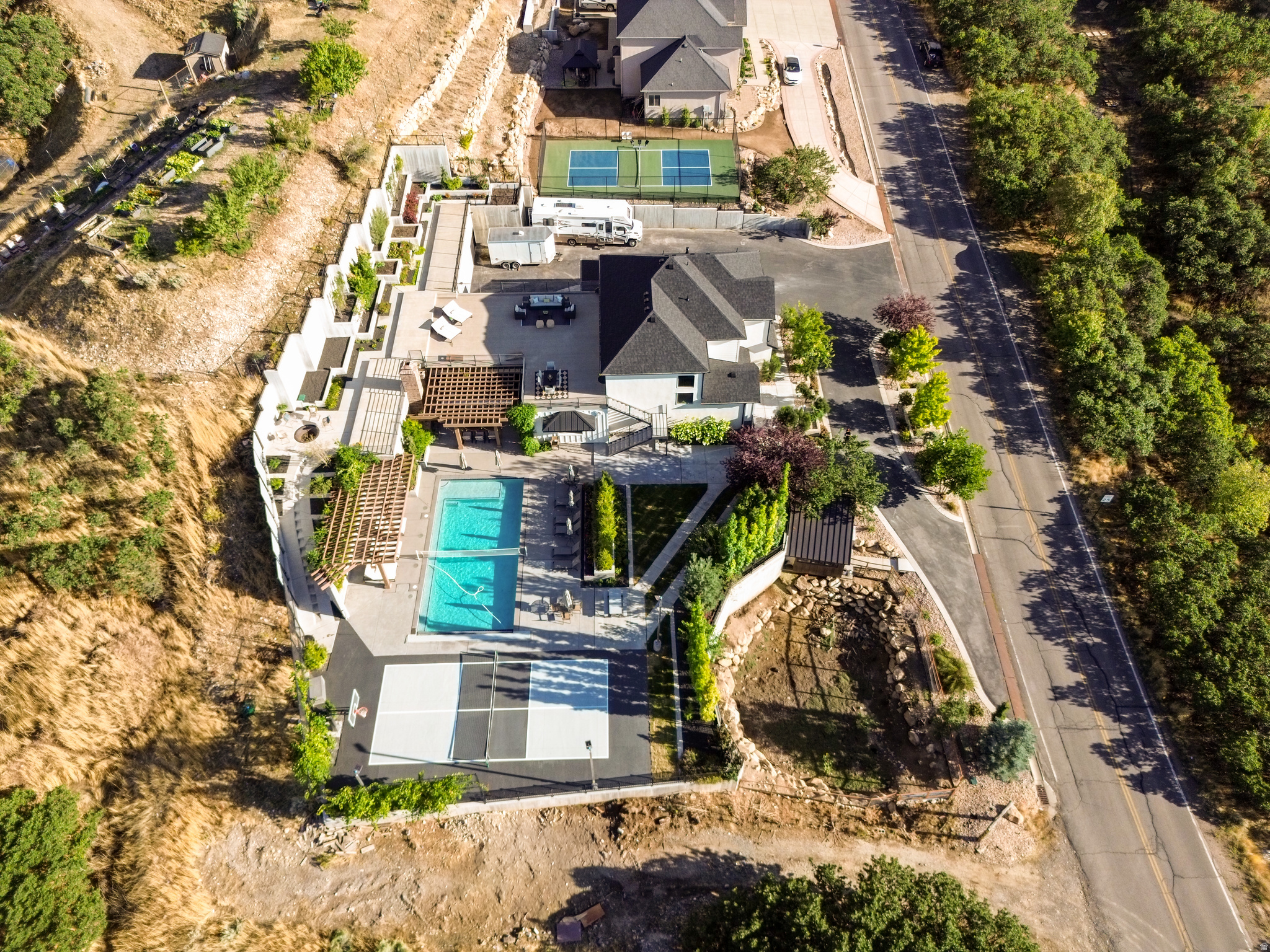 main property photo 88