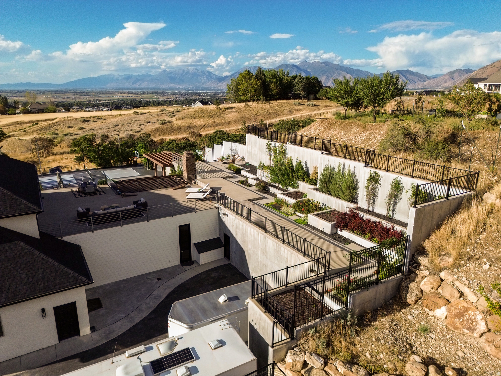 main property photo 89