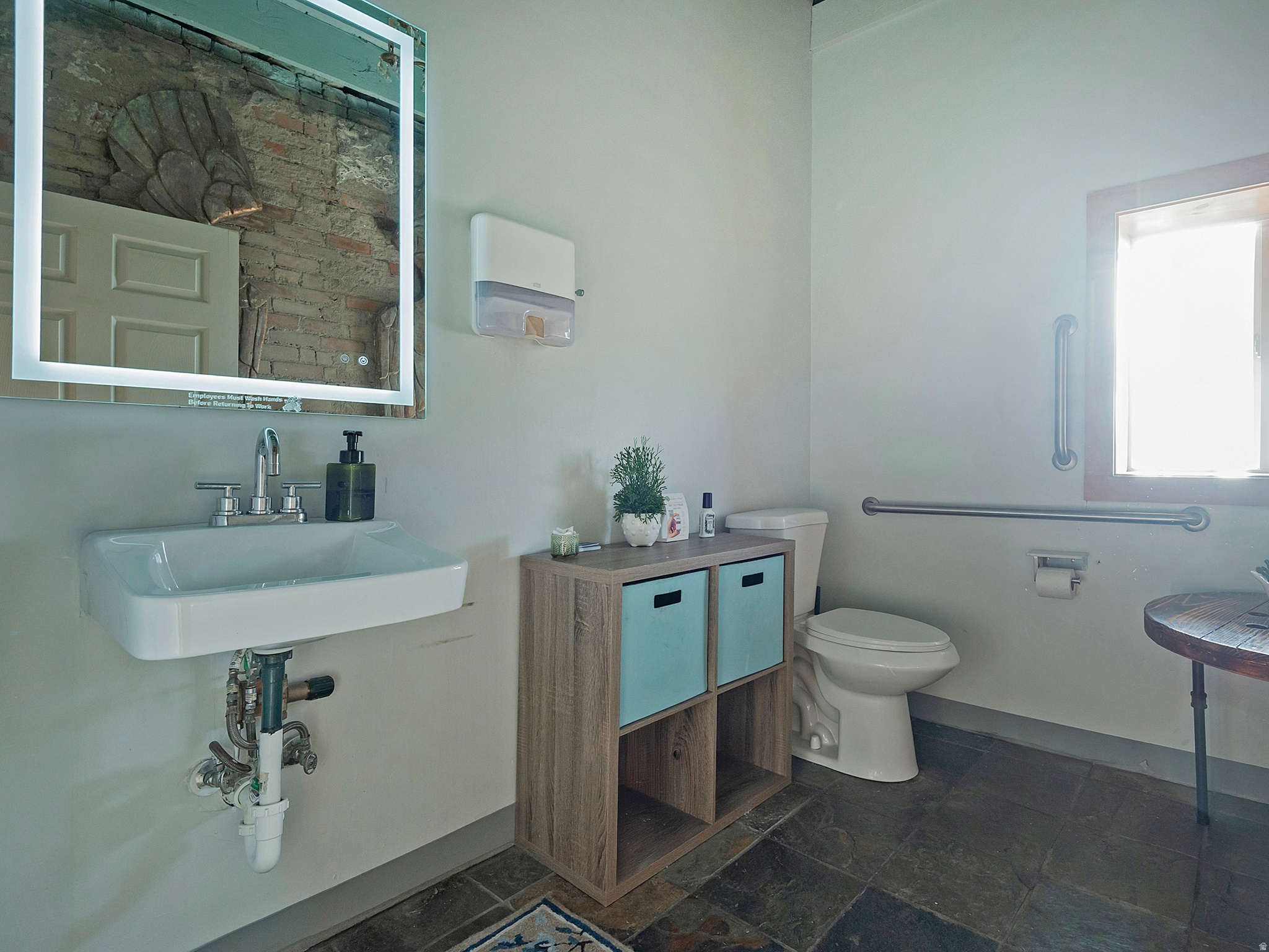 main property photo 16