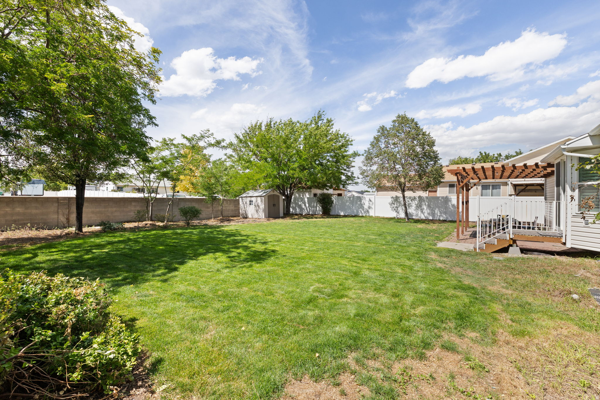 main property photo 33