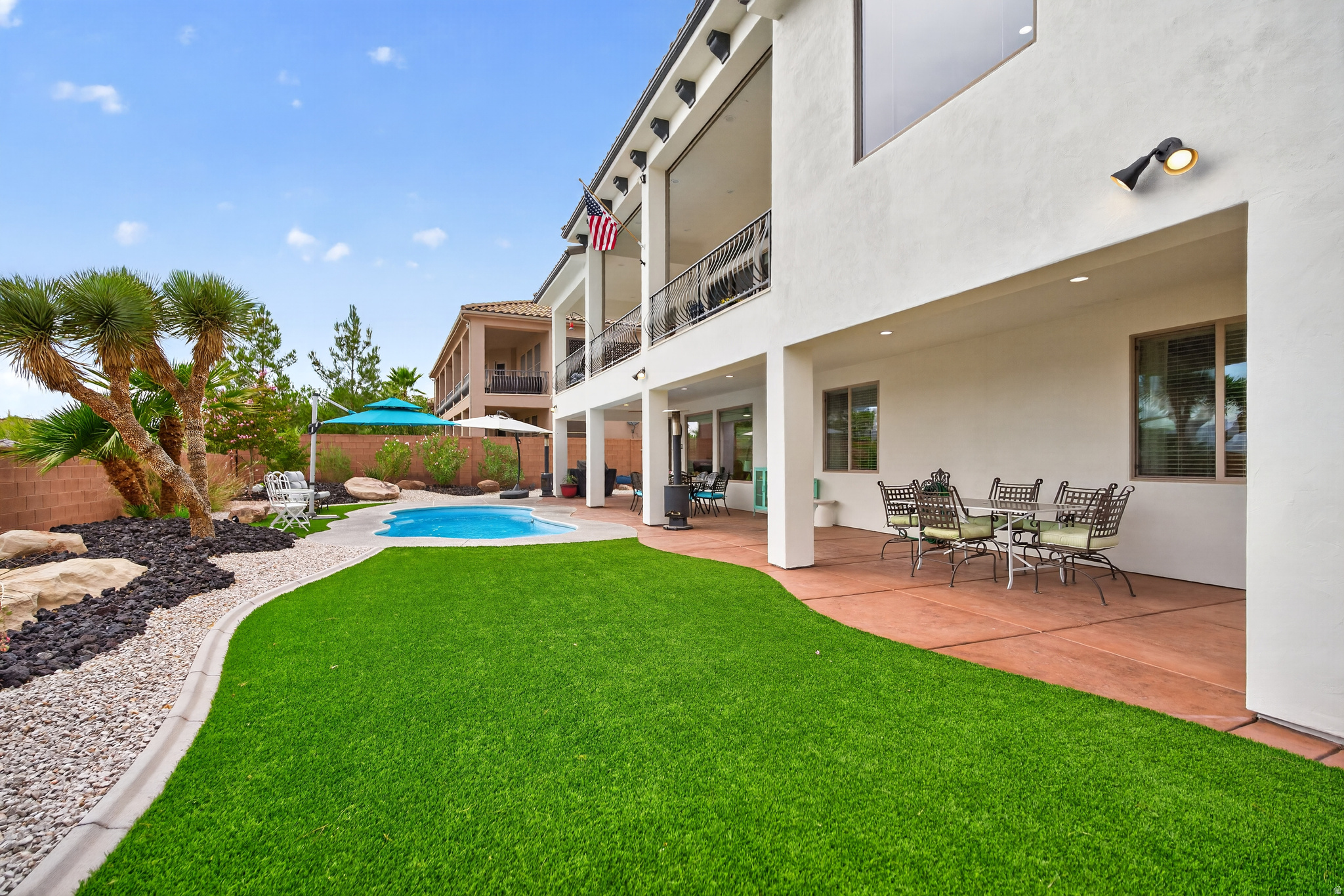 main property photo 38