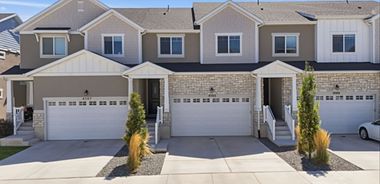image of property with 3 Bed | 4 Bath | 2,296 Sqft