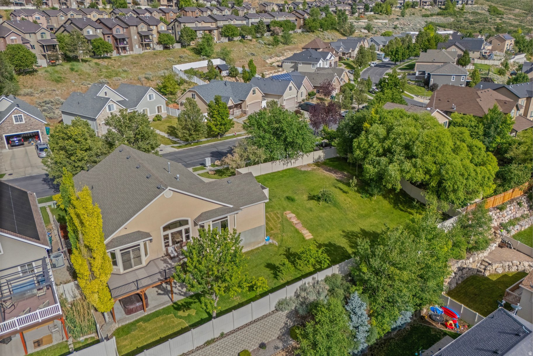 main property photo 5