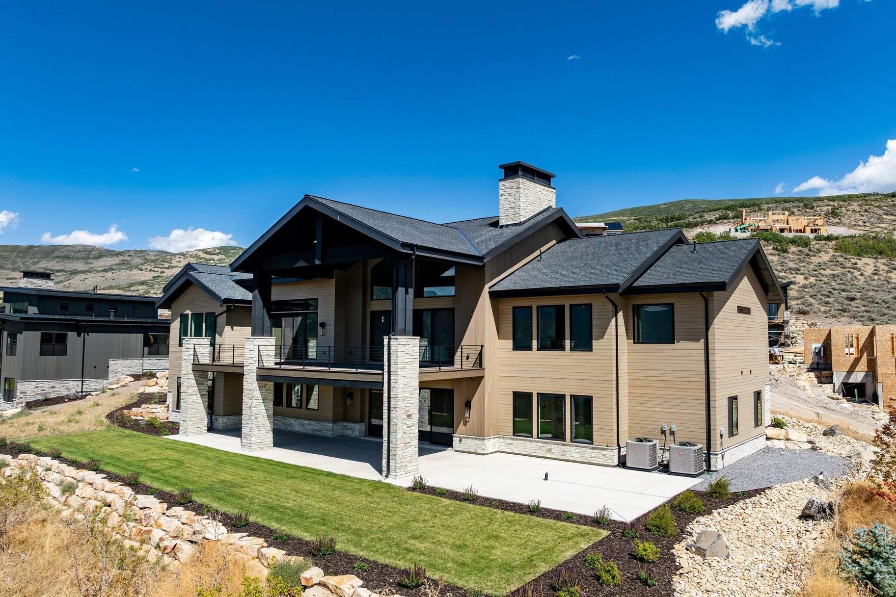 main property photo 79