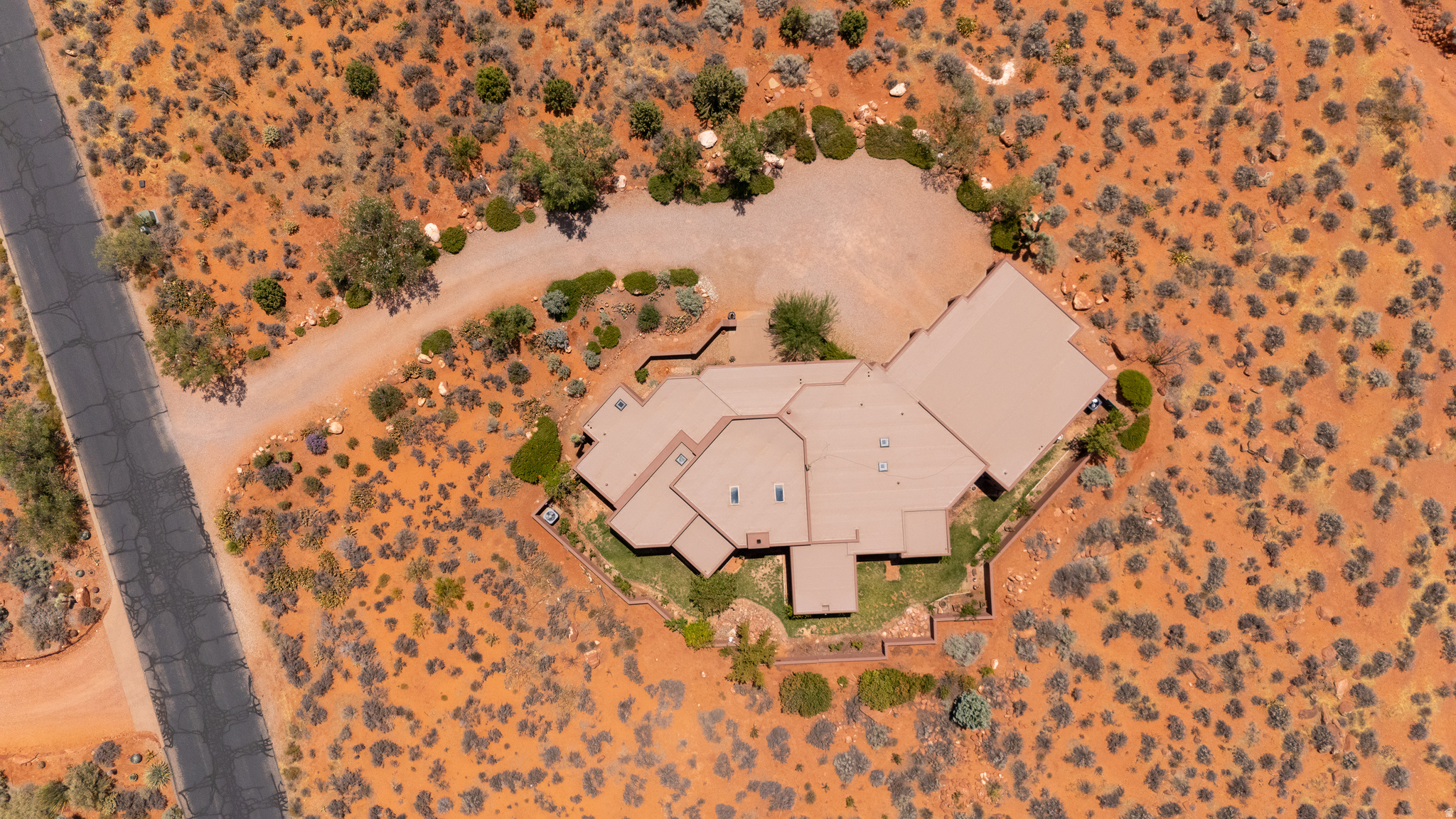 main property photo 44