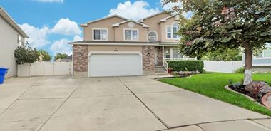 image of property with 5 Bed | 4 Bath | 3,782 Sqft