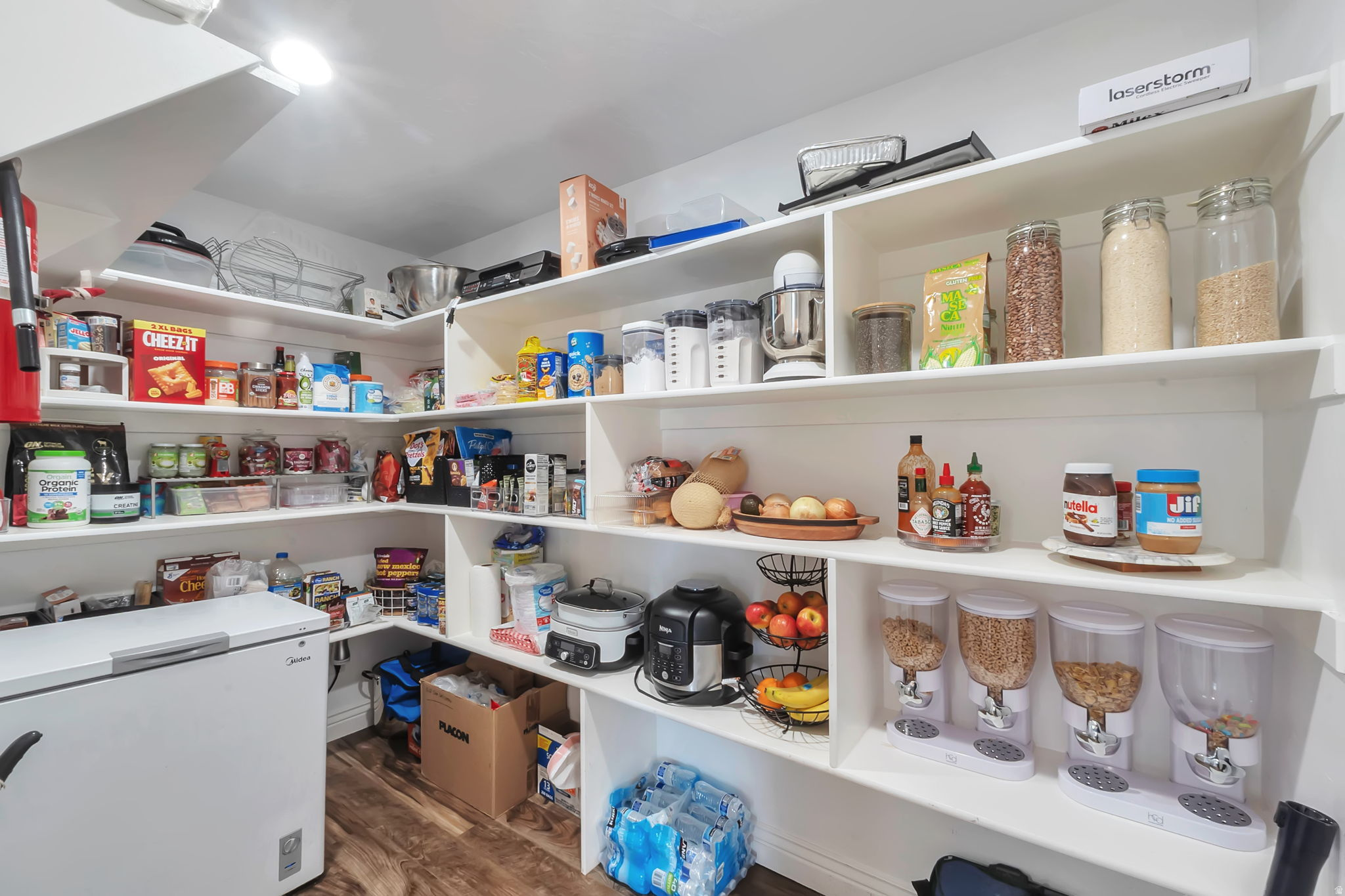 main property photo 6