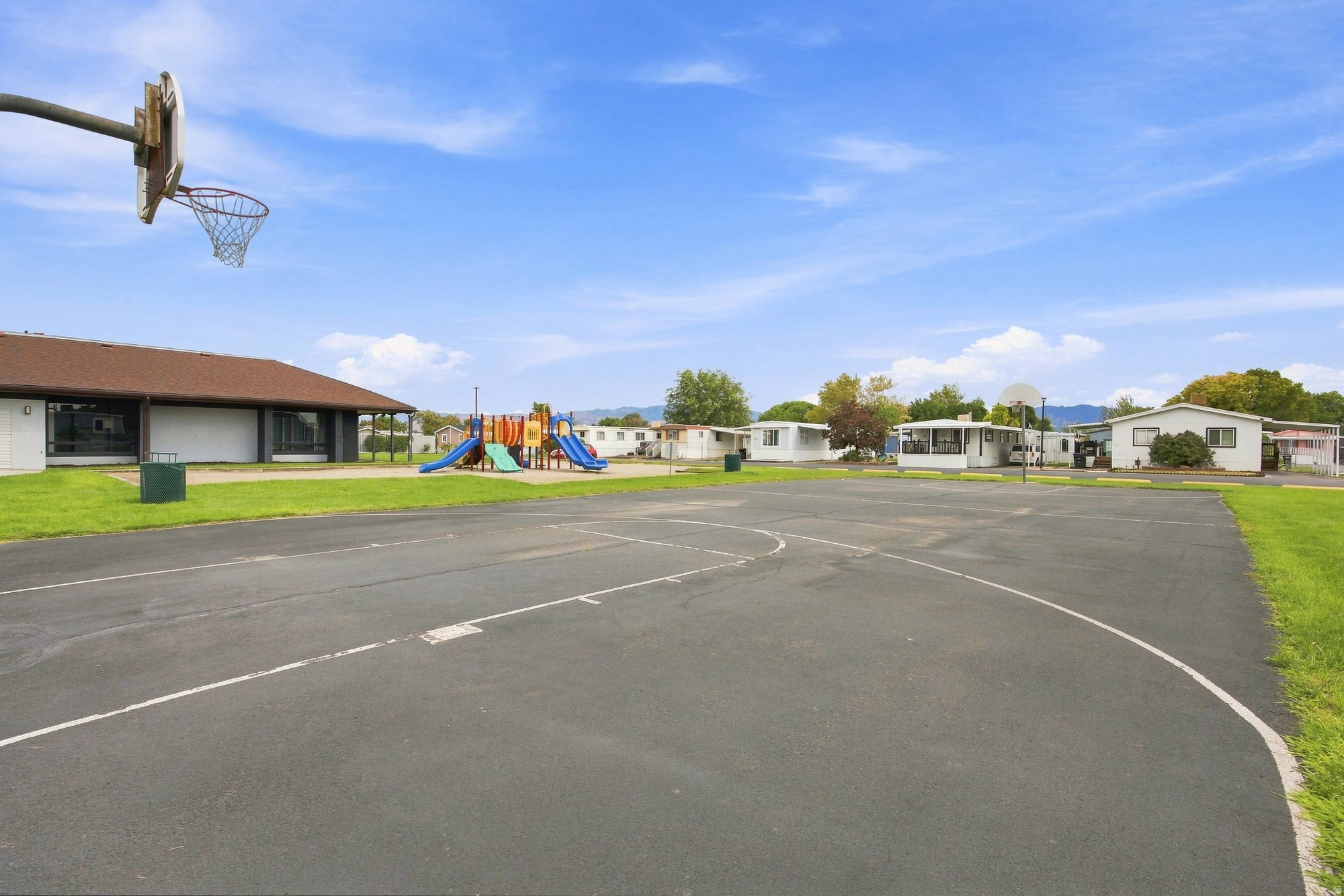 main property photo 31