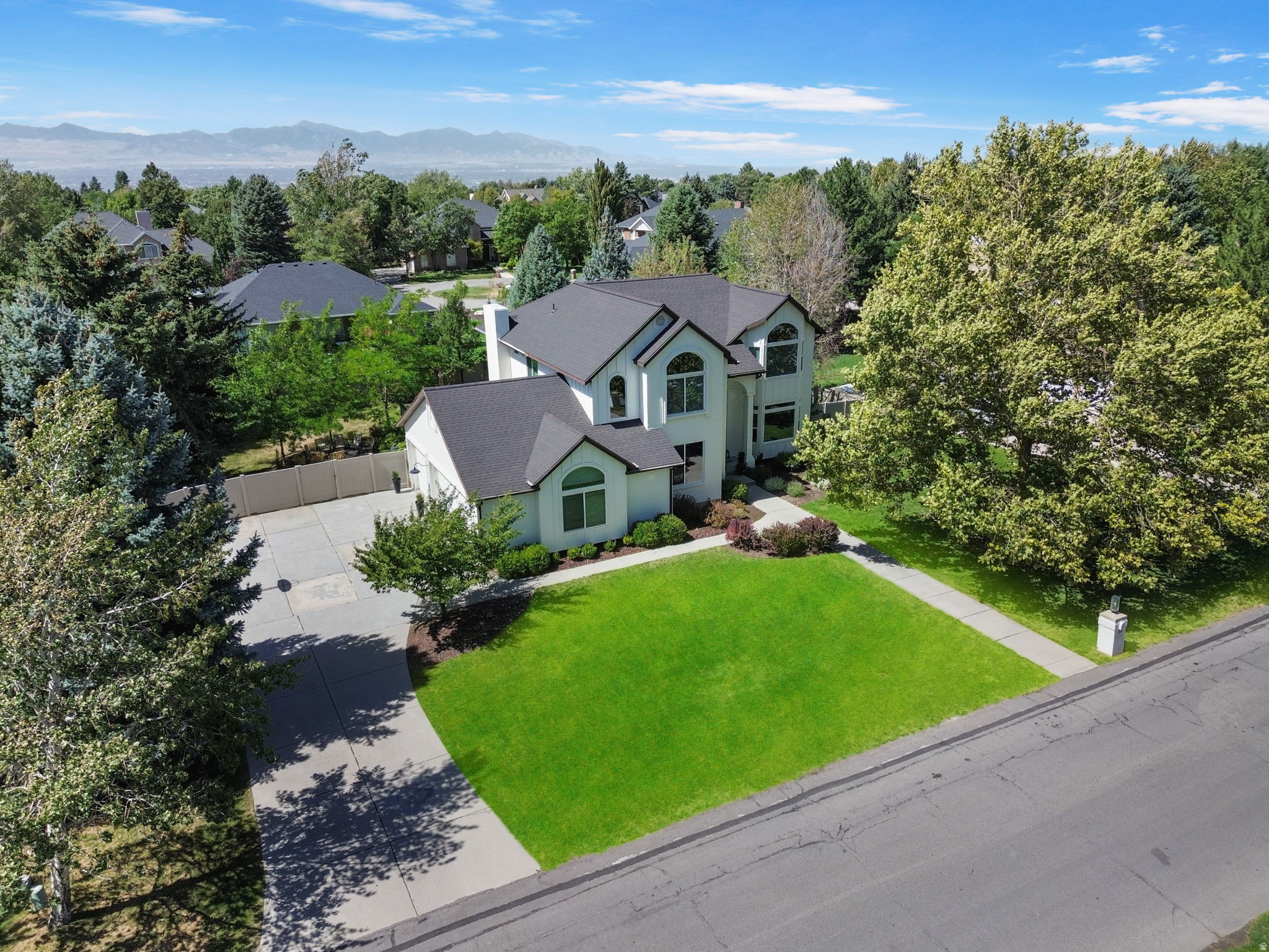 main property photo 74