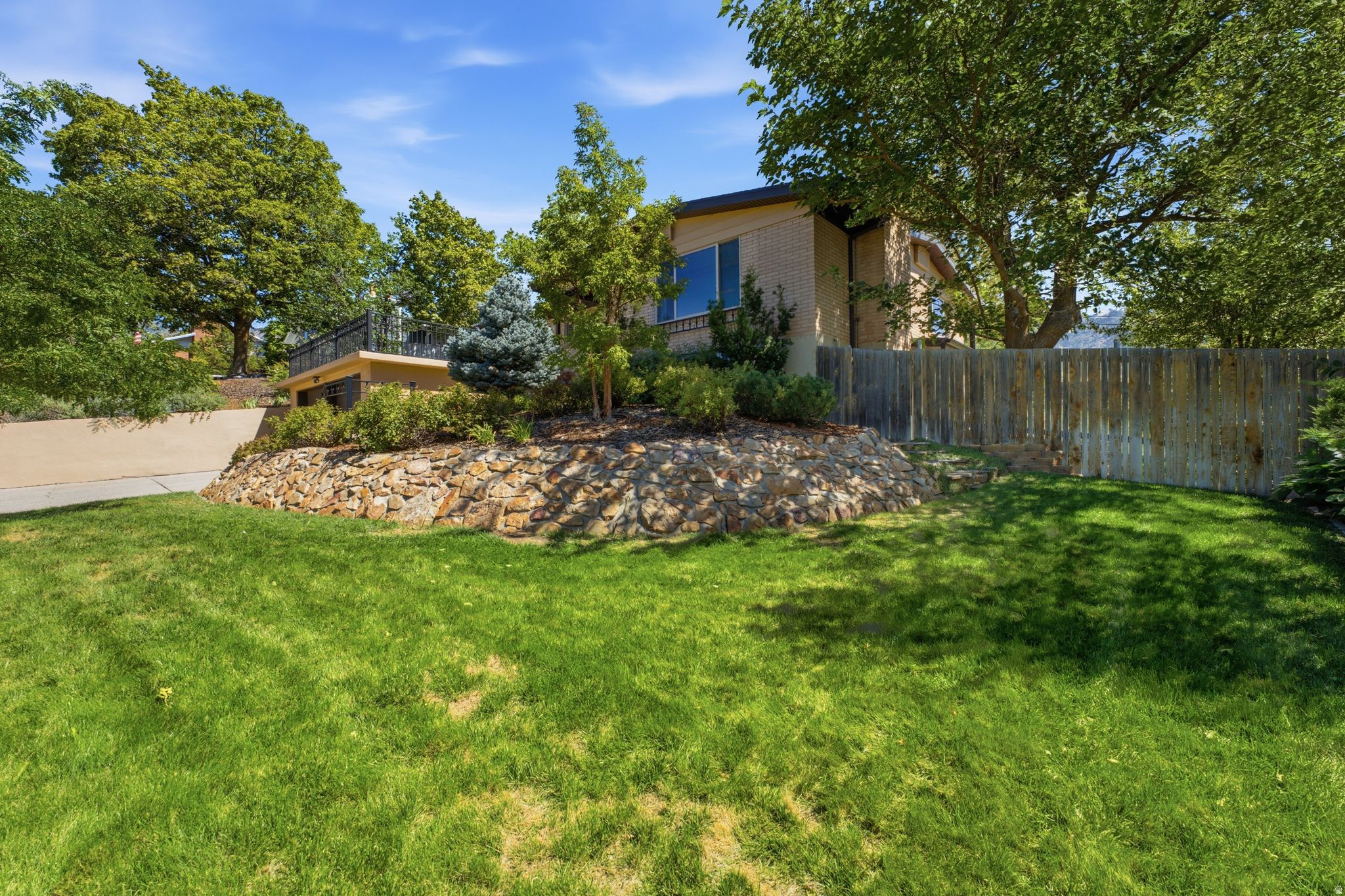 main property photo 54