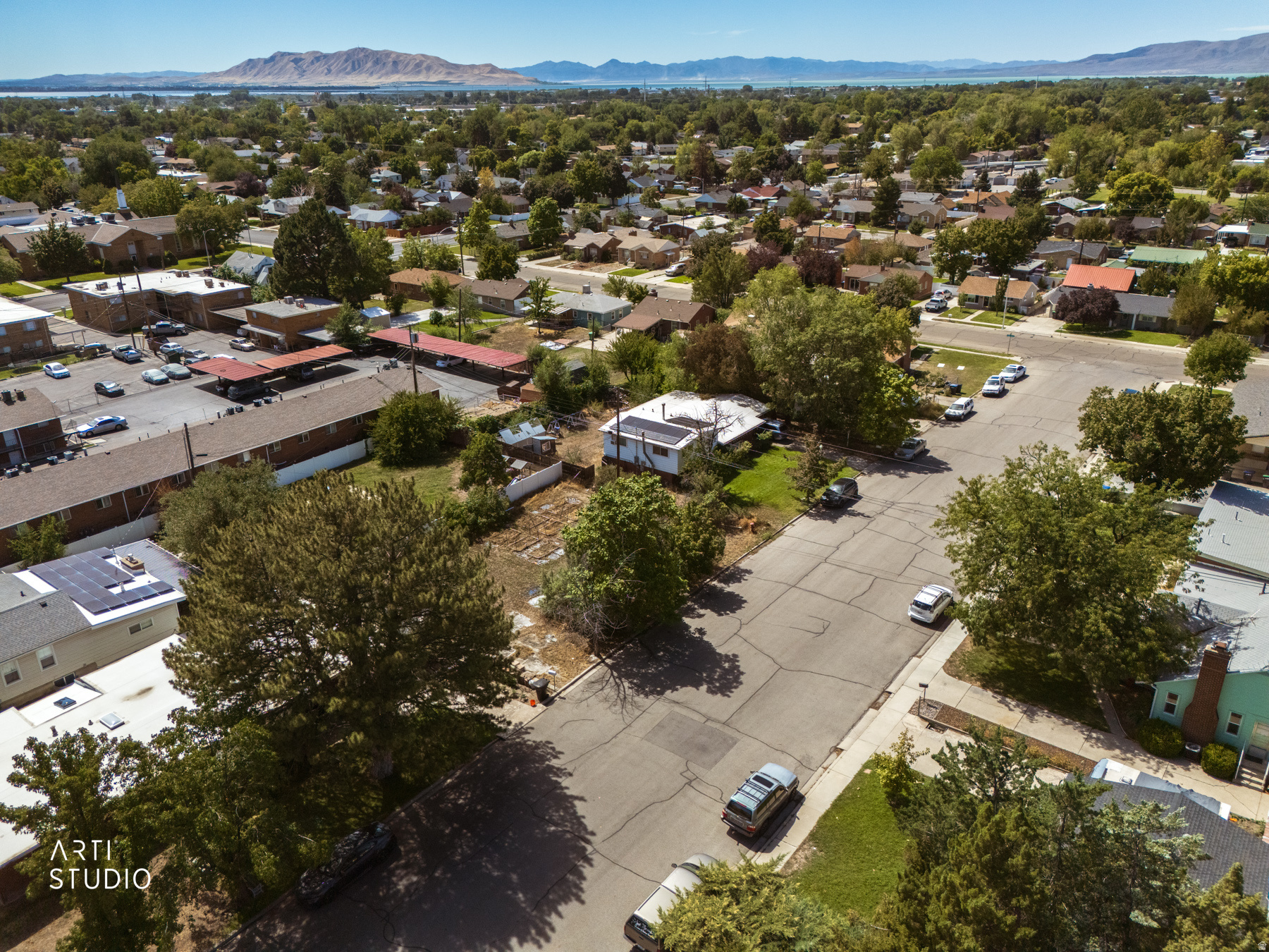 main property photo 13