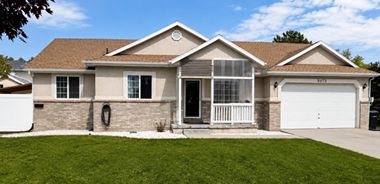 image of property with 5 Bed | 3 Bath | 3,104 Sqft