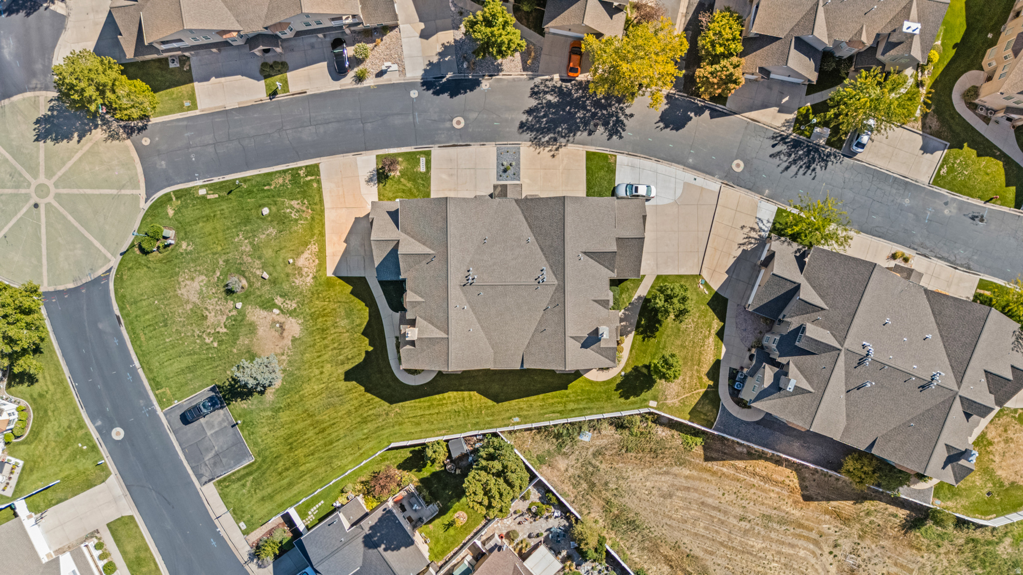 main property photo 30
