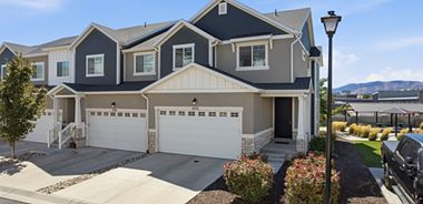 image of property with 4 Bed | 3 Bath | 2,459 Sqft