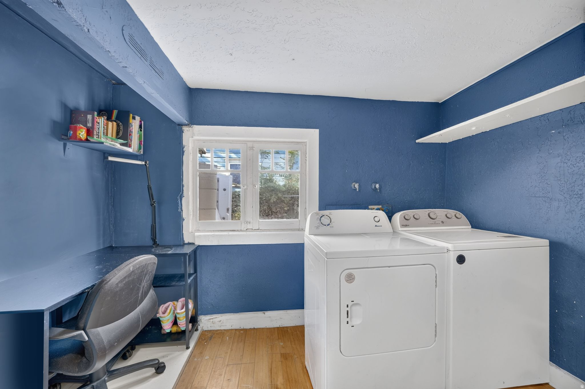 main property photo 11